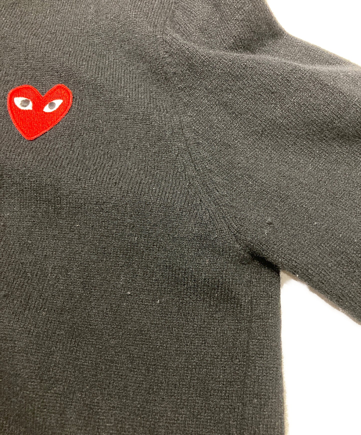 [Pre-owned] PLAY COMME des GARCONS Round Neck Cardigan with Red Emblem, Black (Round Neck Cardigan with Red Emblem, Black) AX-N007