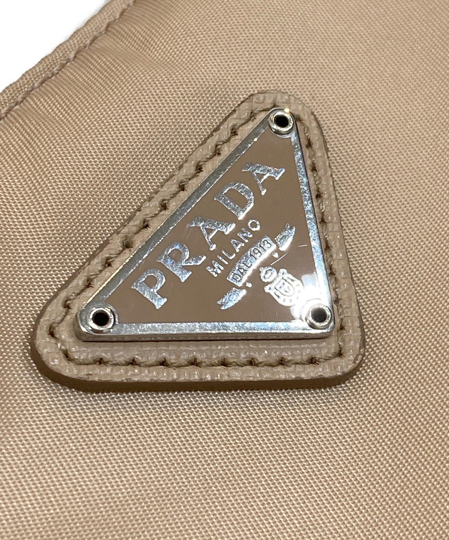 [Pre-owned] PRADA Re-Edition 2005 Re-Nylon 1BH204