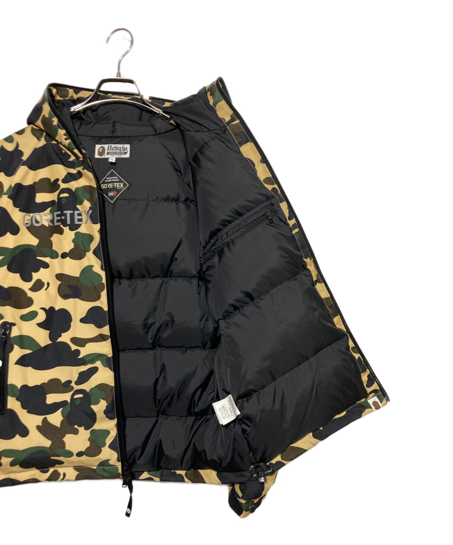 [Pre-owned] A BATHING APE GORE-TEX 1ST CAMO HOODIE DOWN JACKET 001hjf701004x