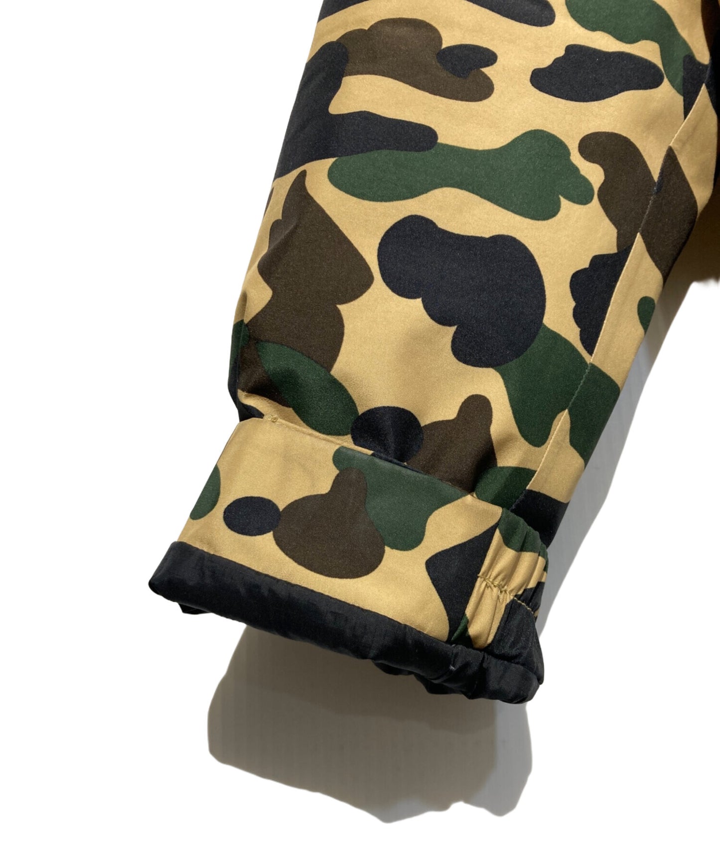 [Pre-owned] A BATHING APE GORE-TEX 1ST CAMO HOODIE DOWN JACKET 001hjf701004x