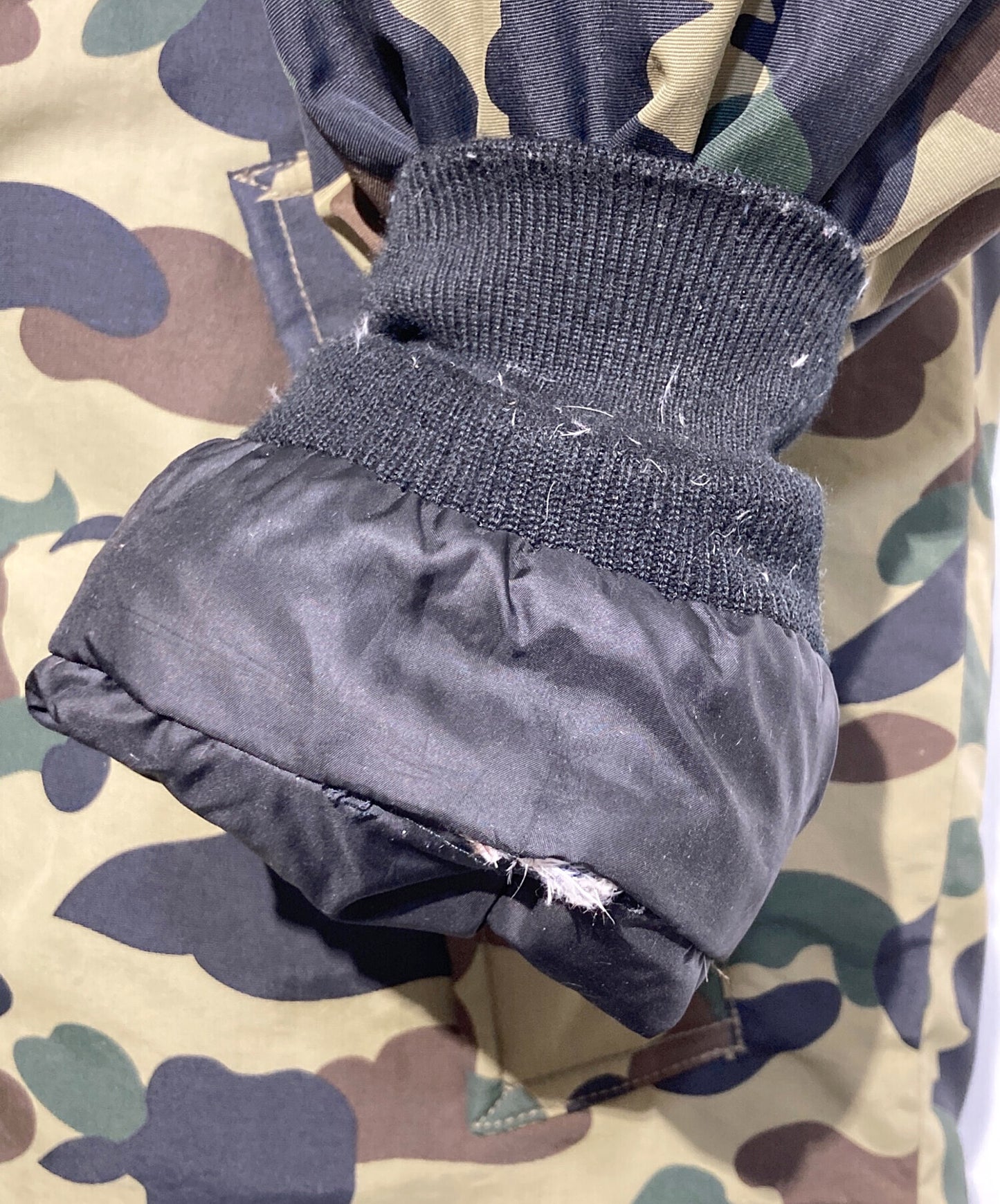 [Pre-owned] A BATHING APE 1ST CAMO FUR DOWN HOODIE JACKET N-3B 001hje801011x