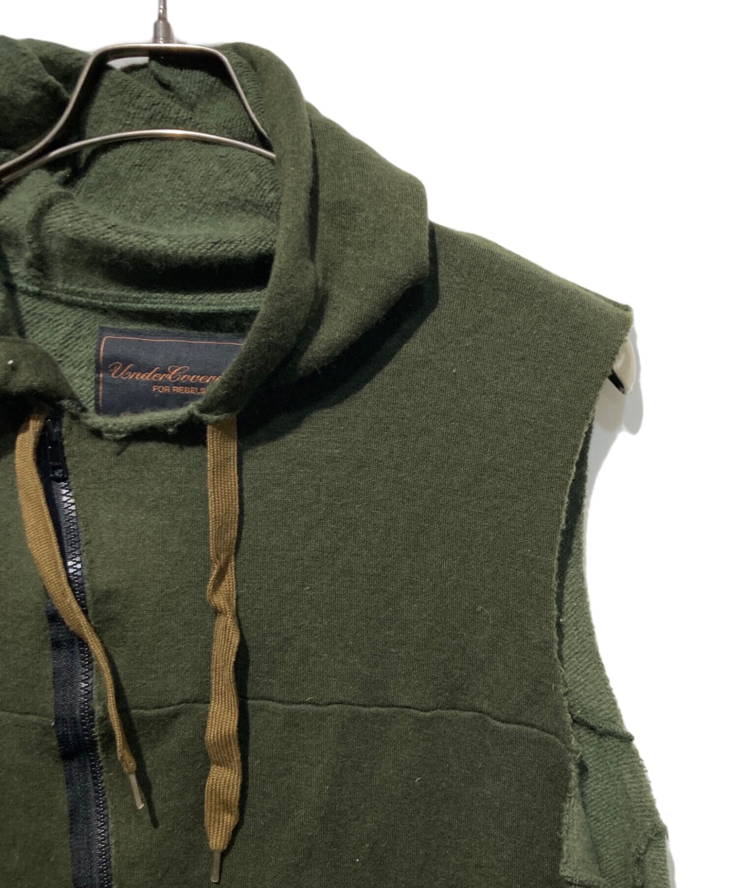 [Pre-owned] UNDERCOVER hooded zip vest 7A236-V4