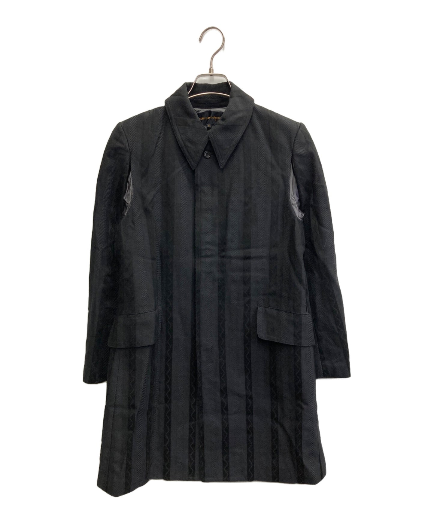 [Pre-owned] COMME des GARCONS 00AW Shoulder open back print coat GC-04007S
