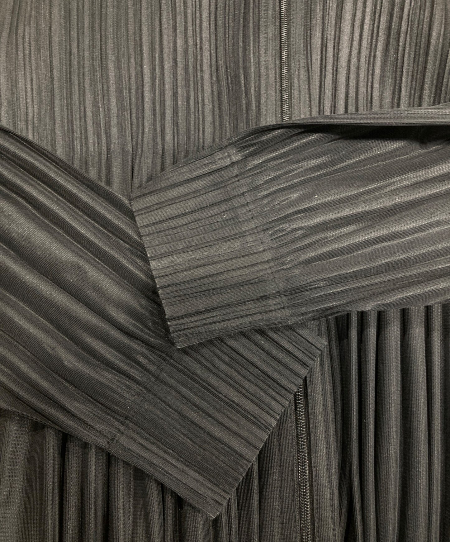 [Pre-owned] PLEATS PLEASE Pleated zip top cardigan PP43-JC411