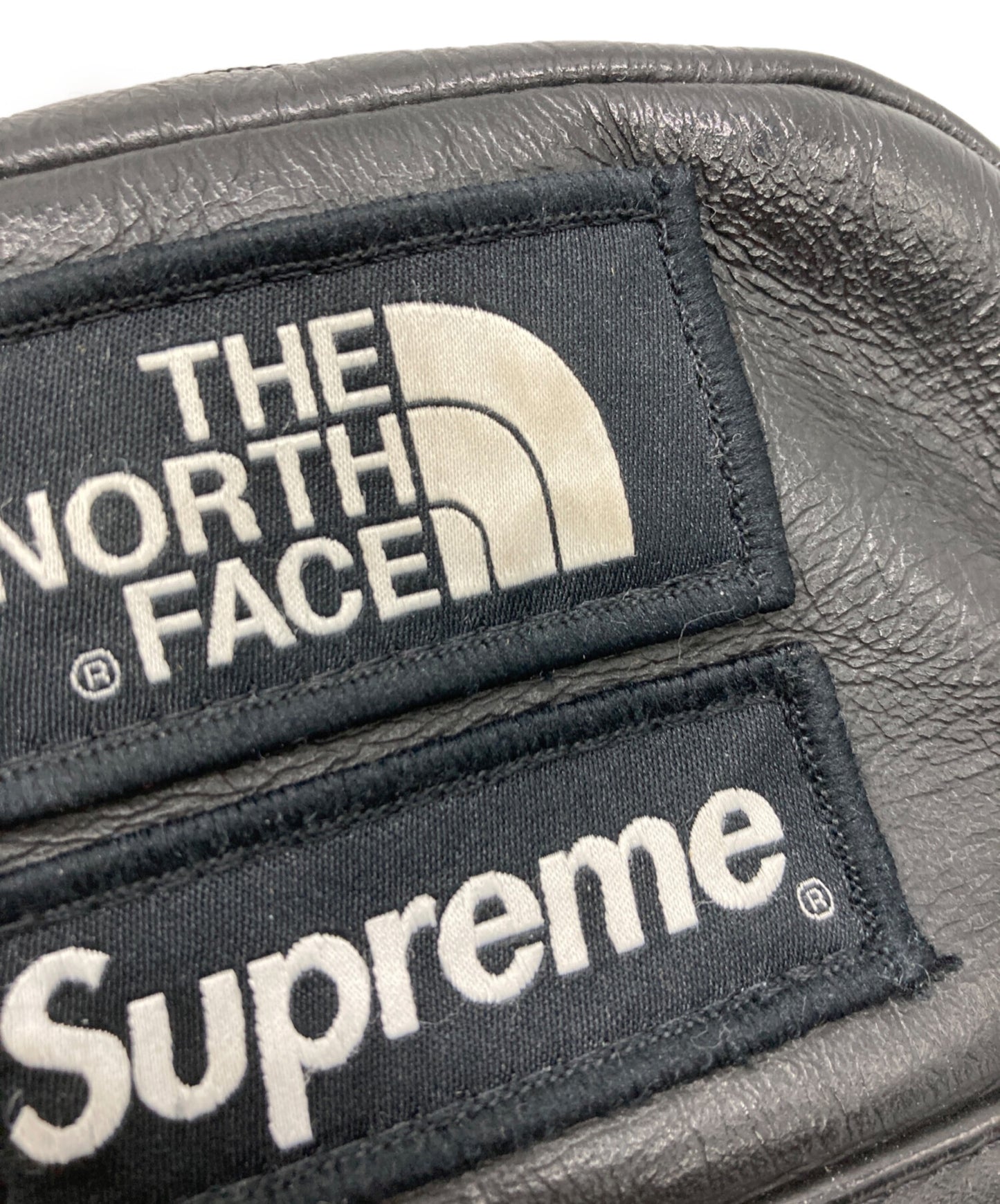[Pre-owned] SUPREME Leather Shoulder Bag NF0A3KYS
