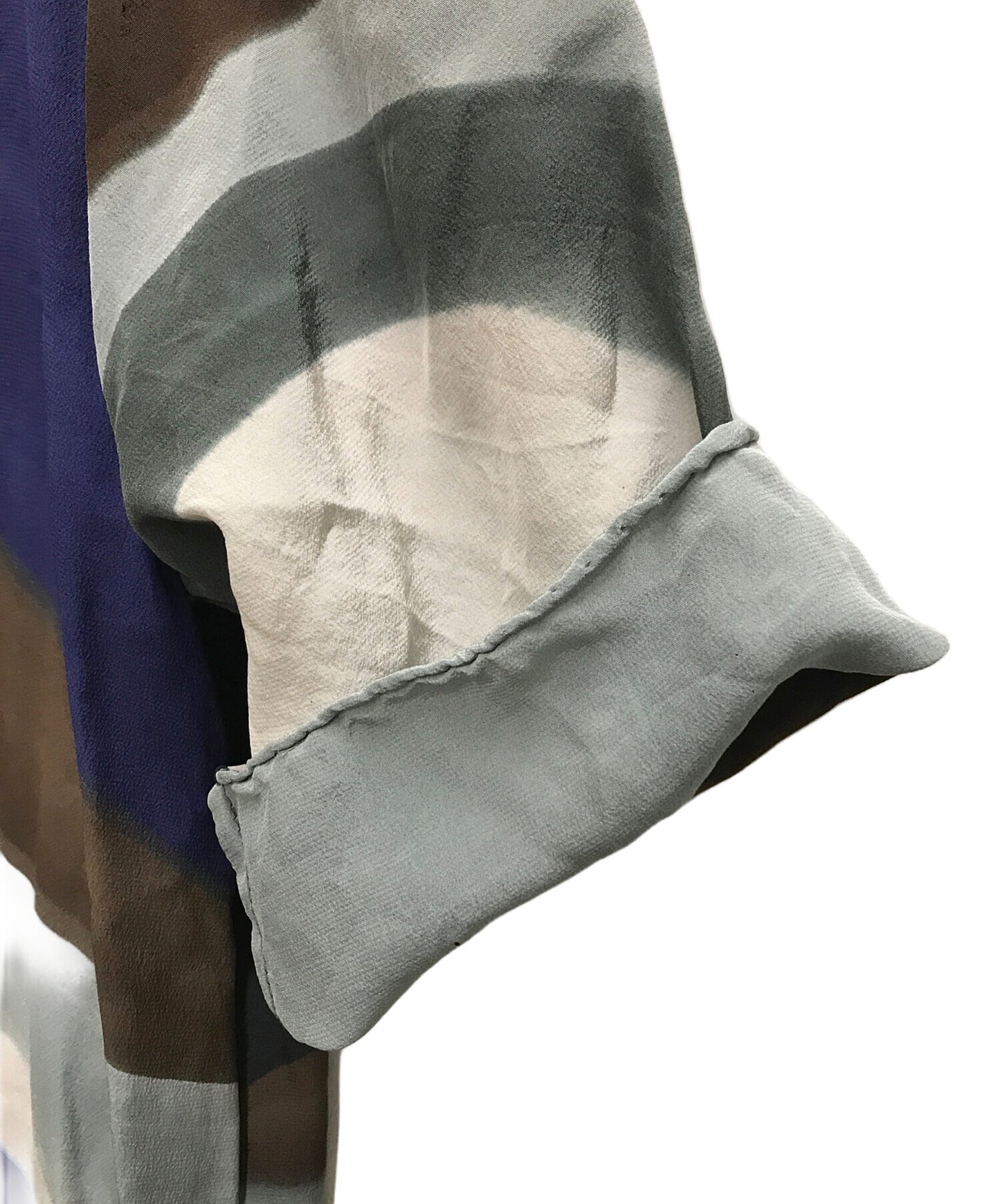 [Pre-owned] ISSEY MIYAKE Silk dress with all-over pattern