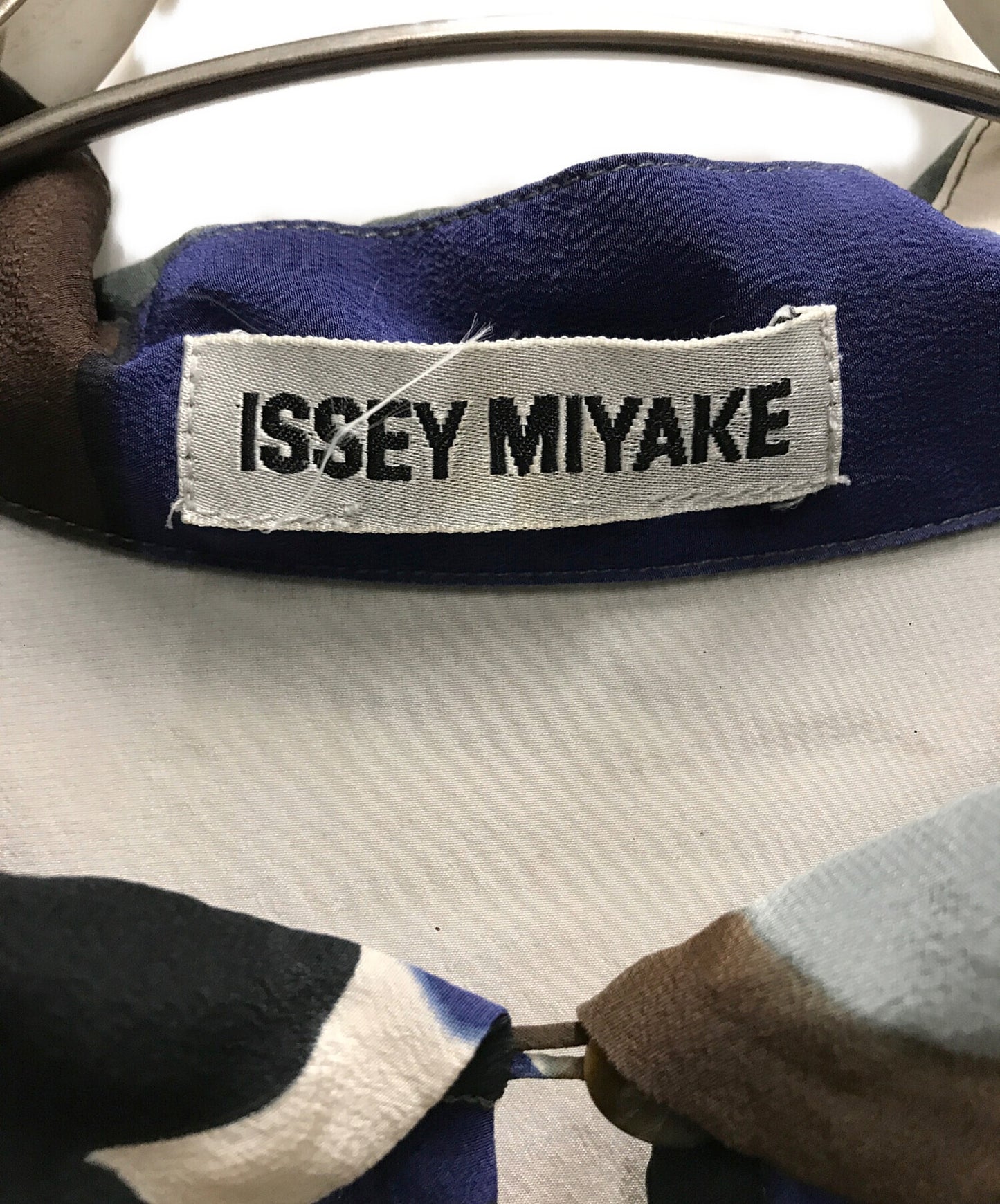 [Pre-owned] ISSEY MIYAKE Silk dress with all-over pattern