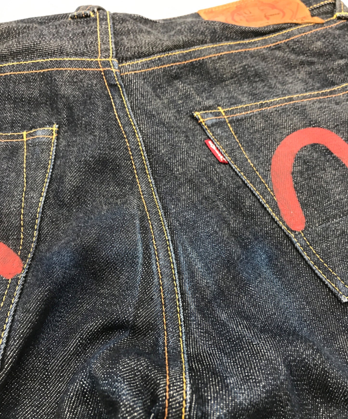 [Pre-owned] EVISU  Lot 2000T Cellbitch seagull painted denim pants, button fly, dark blue crotch ribbing, slim tapered fit 2000T