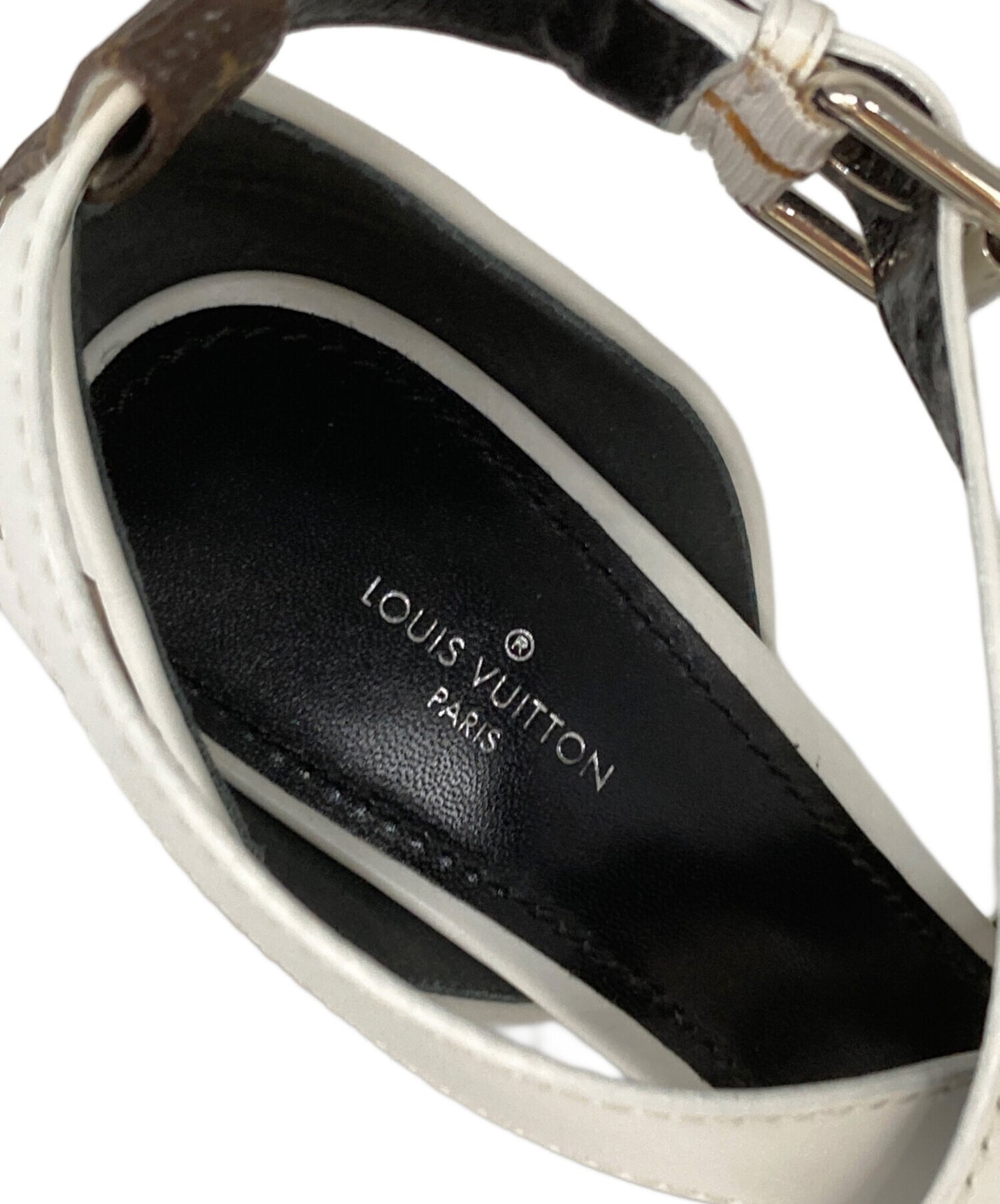 [Pre-owned] LOUIS VUITTON Monogram Heel Pumps BR1119.