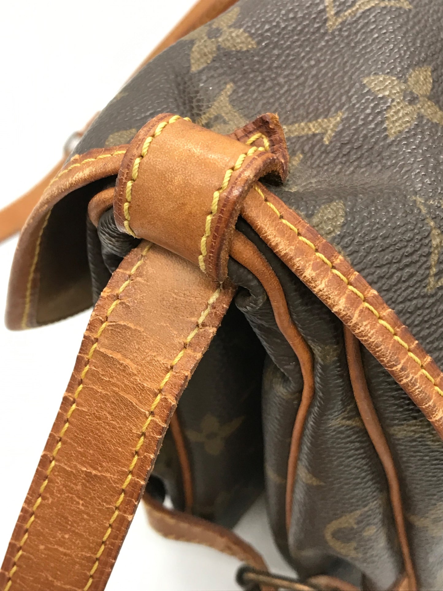 [Pre-owned] LOUIS VUITTON Sommeur 30 Shoulder bag M42256