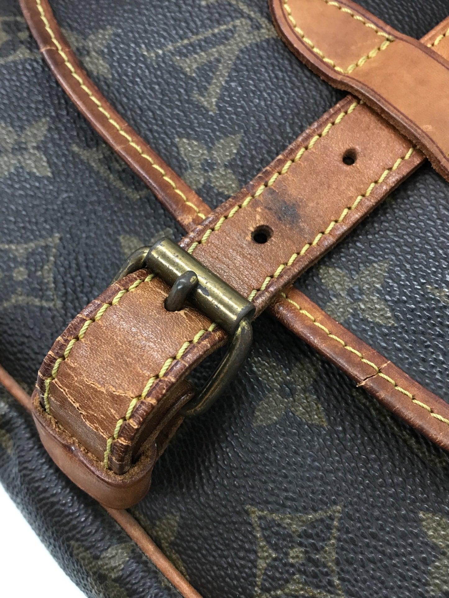 [Pre-owned] LOUIS VUITTON Sommeur 30 Shoulder bag M42256