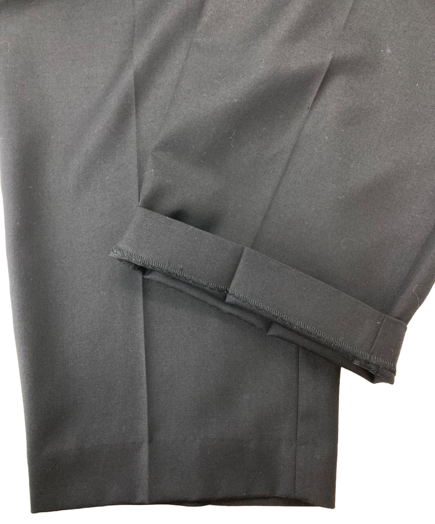 [Pre-owned] s'yte T/W GABARDINE LEFT SIDE PLEAT PANTS UU-P51-101