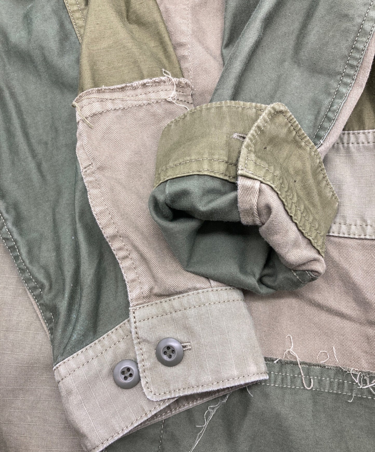 [Pre-owned] COMME des GARCONS HOMME Cotton Katsuragi Multi-Material Mix Product Finish Military Patchwork Long-Sleeved Shirt HJ-B011