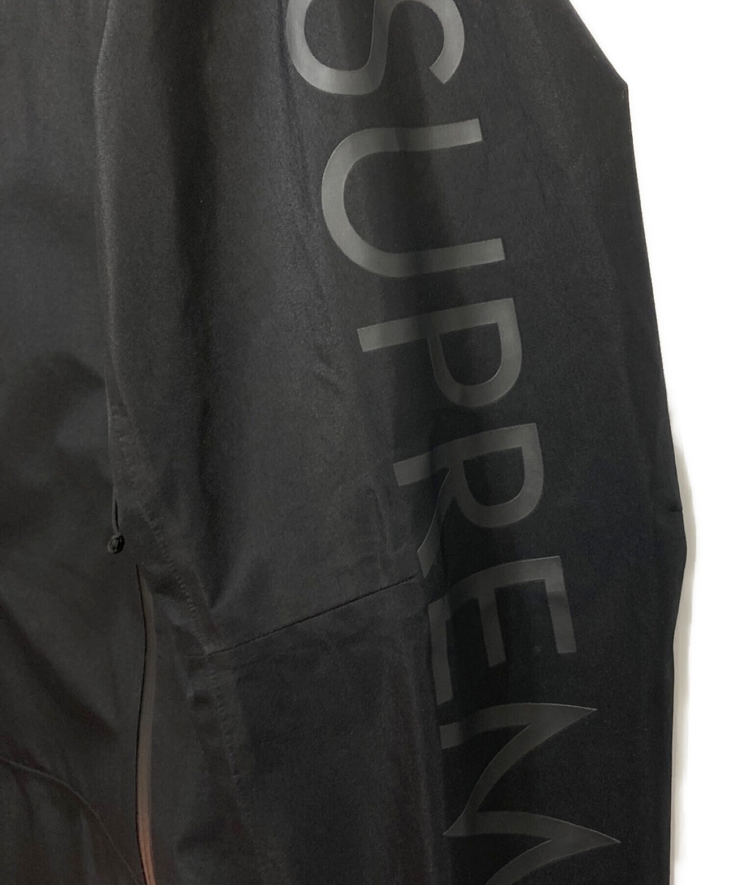 [Pre-owned] SUPREME Split Taped Seam Shell Jacket "Black" NP02401I