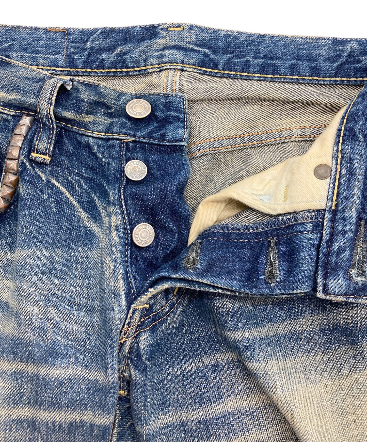 [Pre-owned] Hysteric Glamour Small window remake studded denim pants 0292AP14