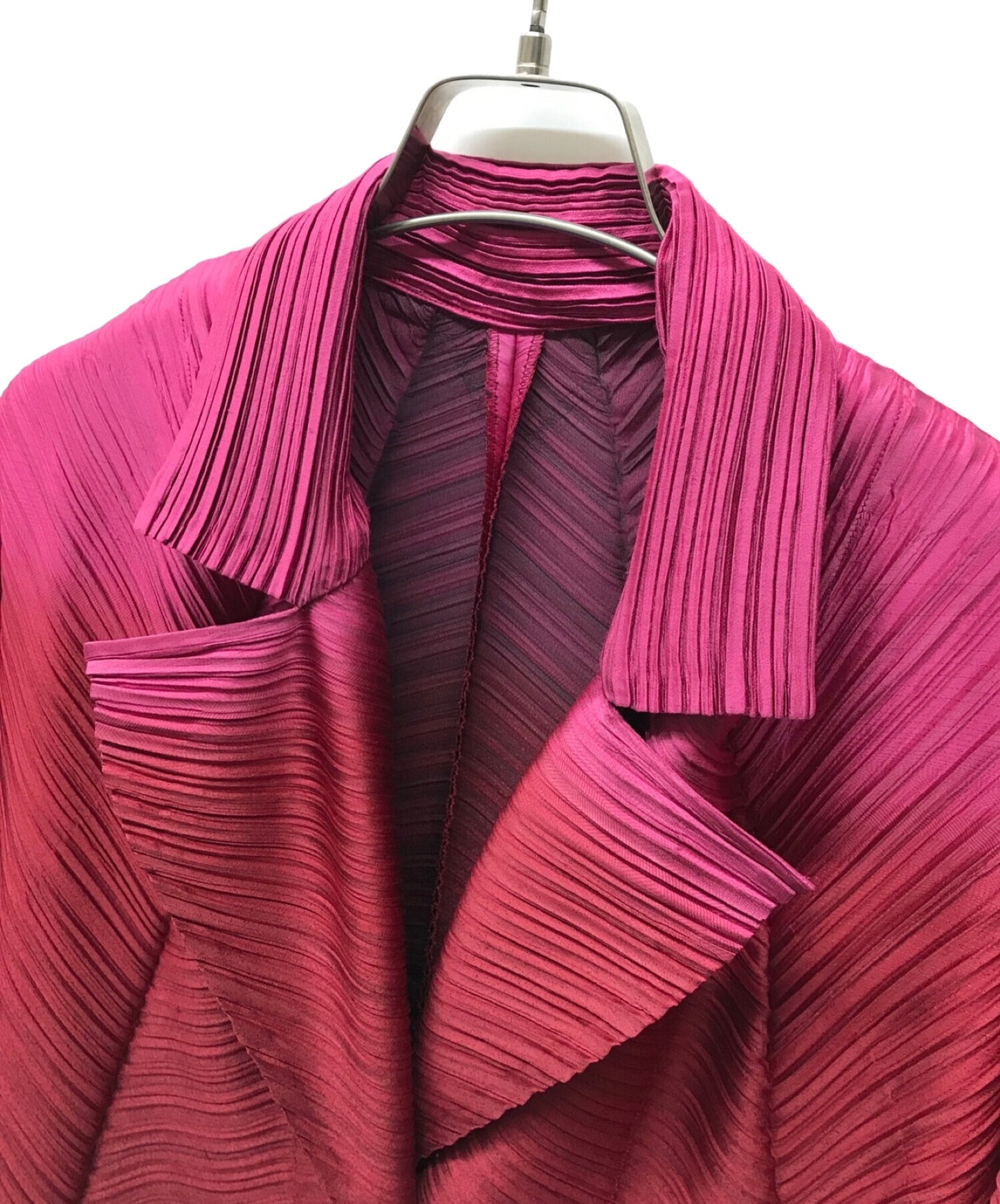 [Pre-owned] ISSEY MIYAKE Gradation Color Pleated Jacket ISSEY MIYAKE ISSEY MIYAKE im33fa117 im33fa117