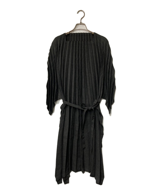 [Pre-owned] me ISSEY MIYAKE Square neck pleated dress me ISSEY MIYAKE me ISSEY MIYAKE MI83FH742 dark gray MI83FH742