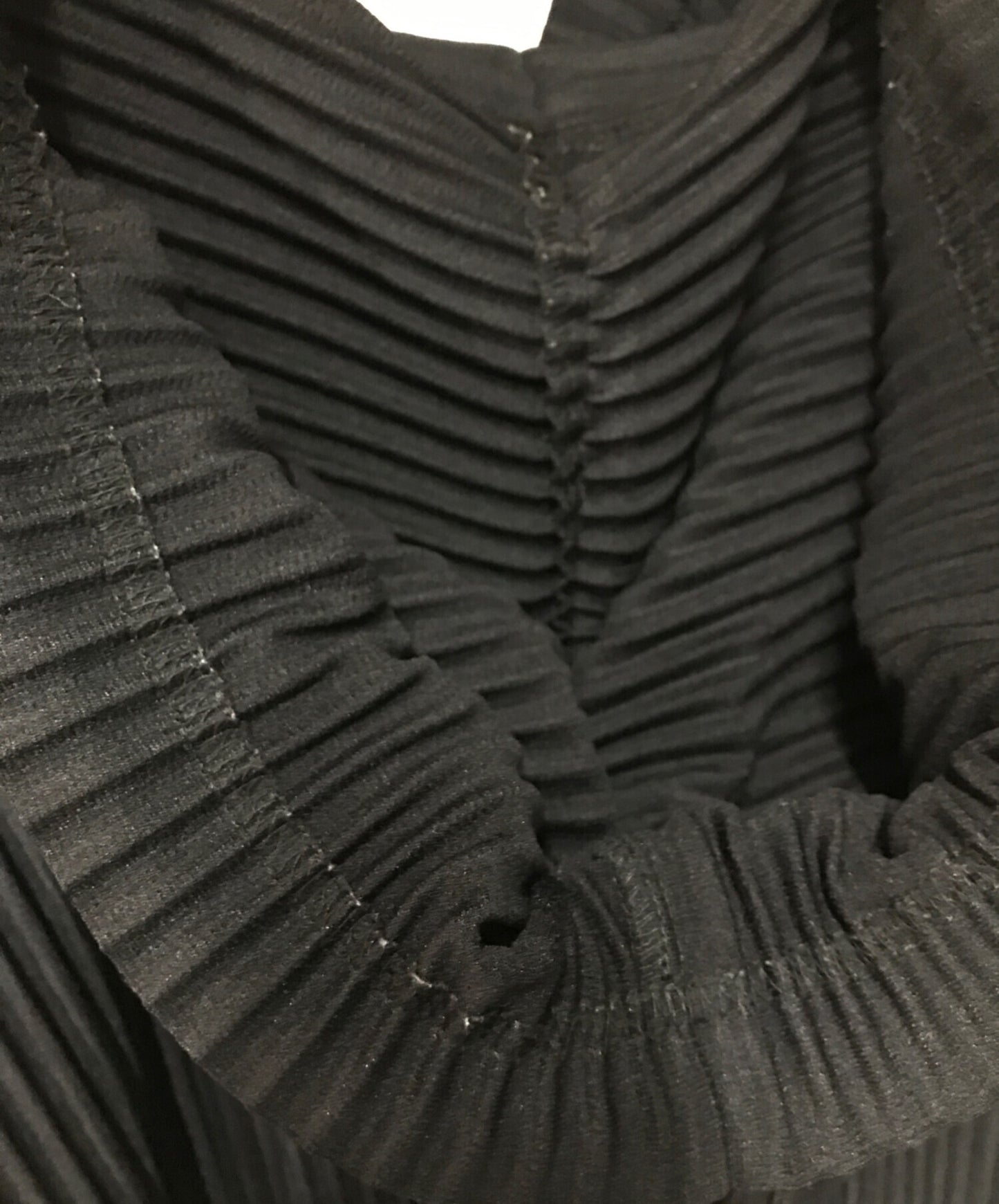 [Pre-owned] HOMME PLISSE ISSEY MIYAKE Pleated Hoodie / HP23JK121 HOMME PLISSE ISSEY MIYAKE / HOMME PLISSE ISSEY MIYAKE Snap Button HP23JK121