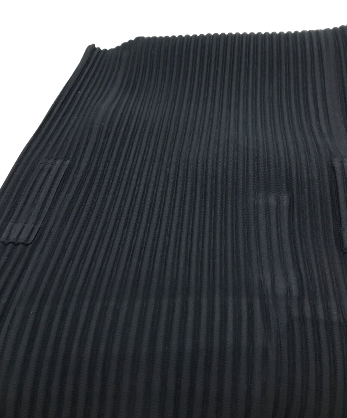 [Pre-owned] HOMME PLISSE ISSEY MIYAKE Pleated jumpsuit/Jump suits/All-in-one/Black/HP93JI144 HP93JI144