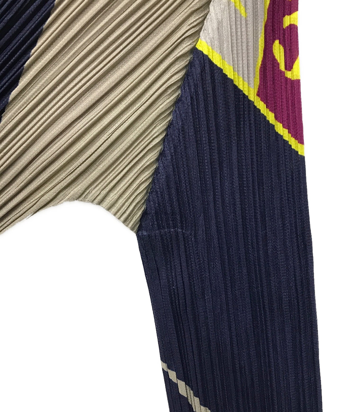 [Pre-owned] PLEATS PLEASE Pleated cut & sewn / PP73-JK742 / Casino / Roulette / PLEATS PLEASE PP73-JK742