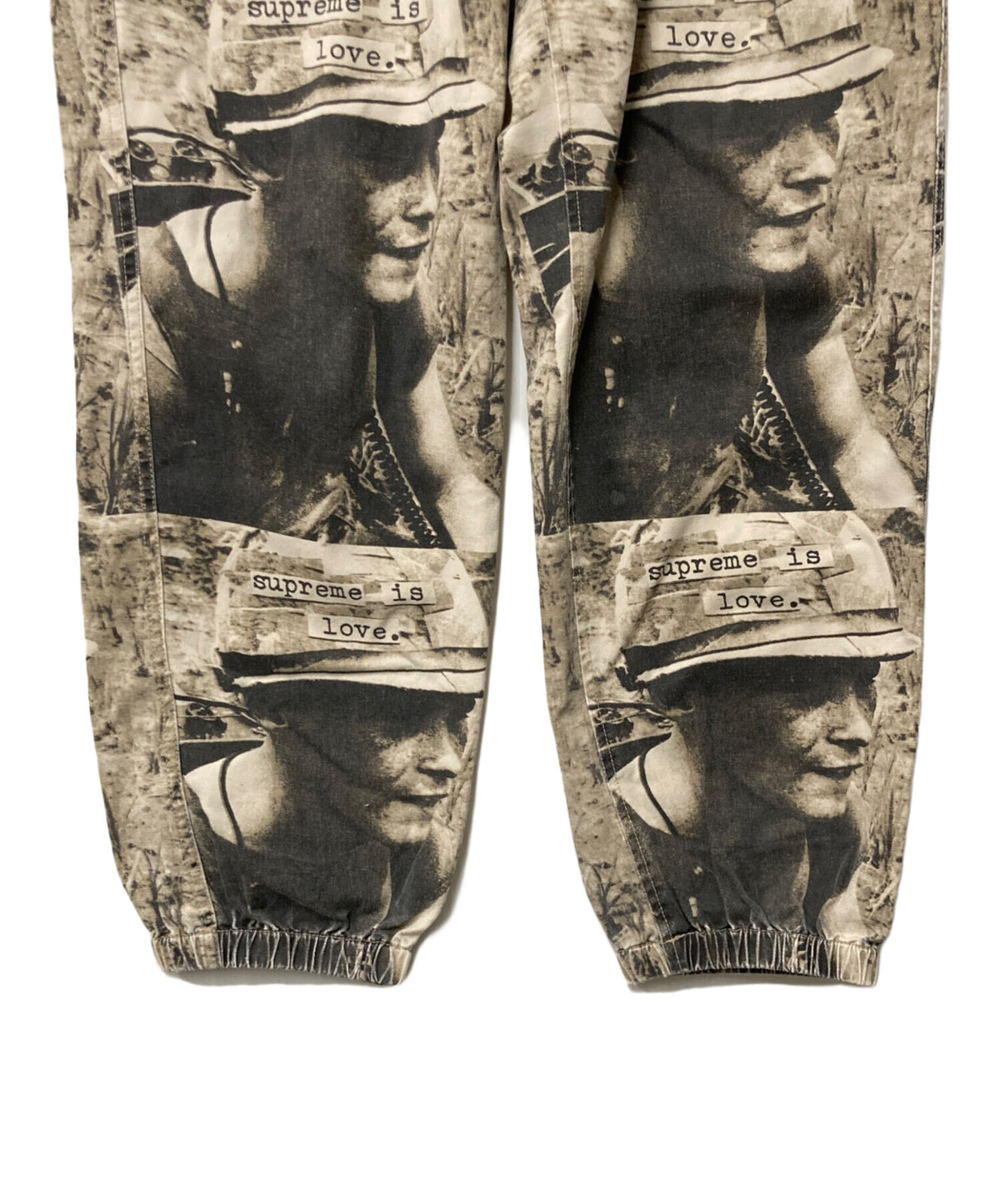 [Pre-owned] SUPREME Is Love Skate Pants: Jogger Pants, All-Over Print Pants, 19FW