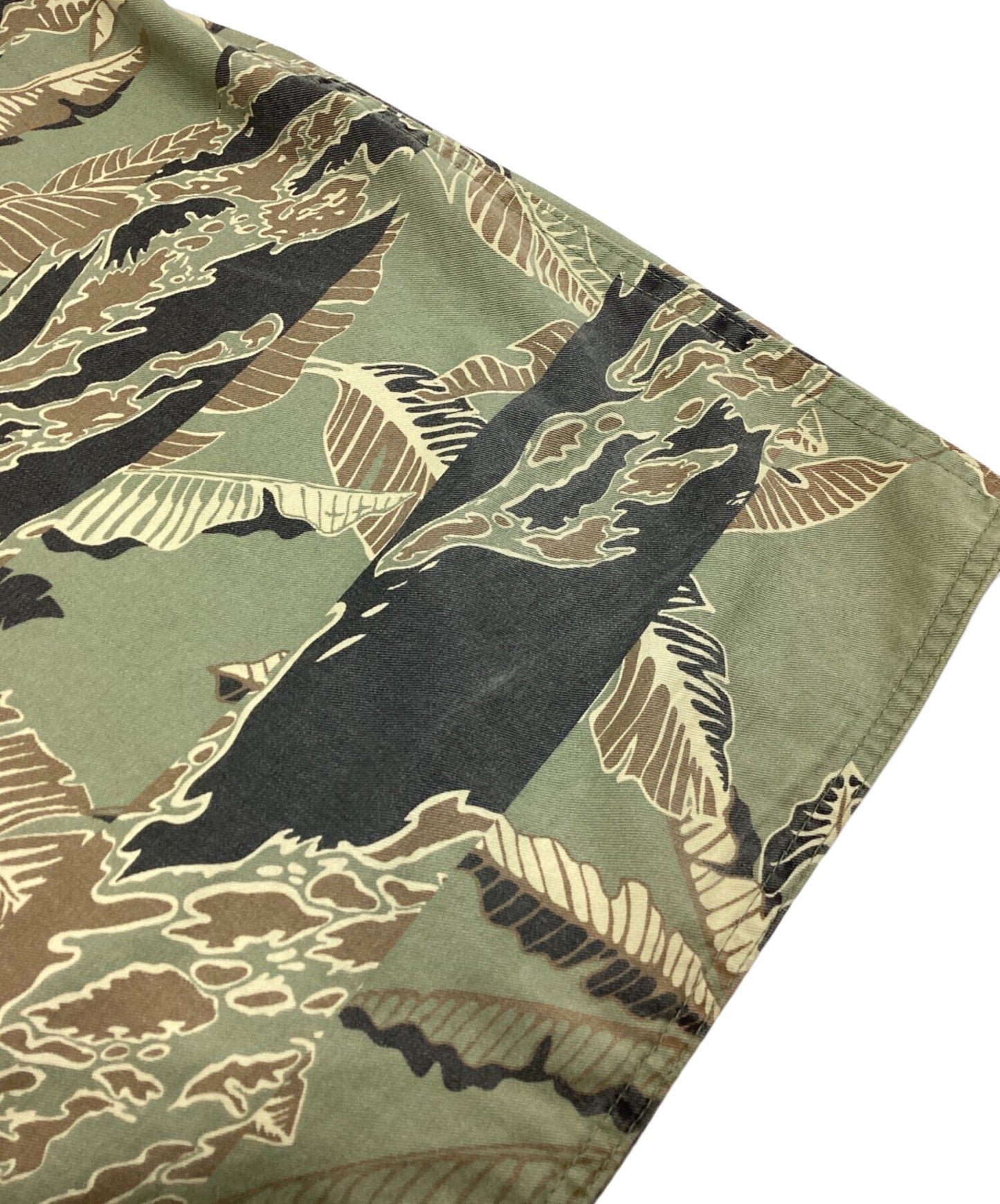 [Pre-owned] A BATHING APE Camo Military Jacket 1910-131-032