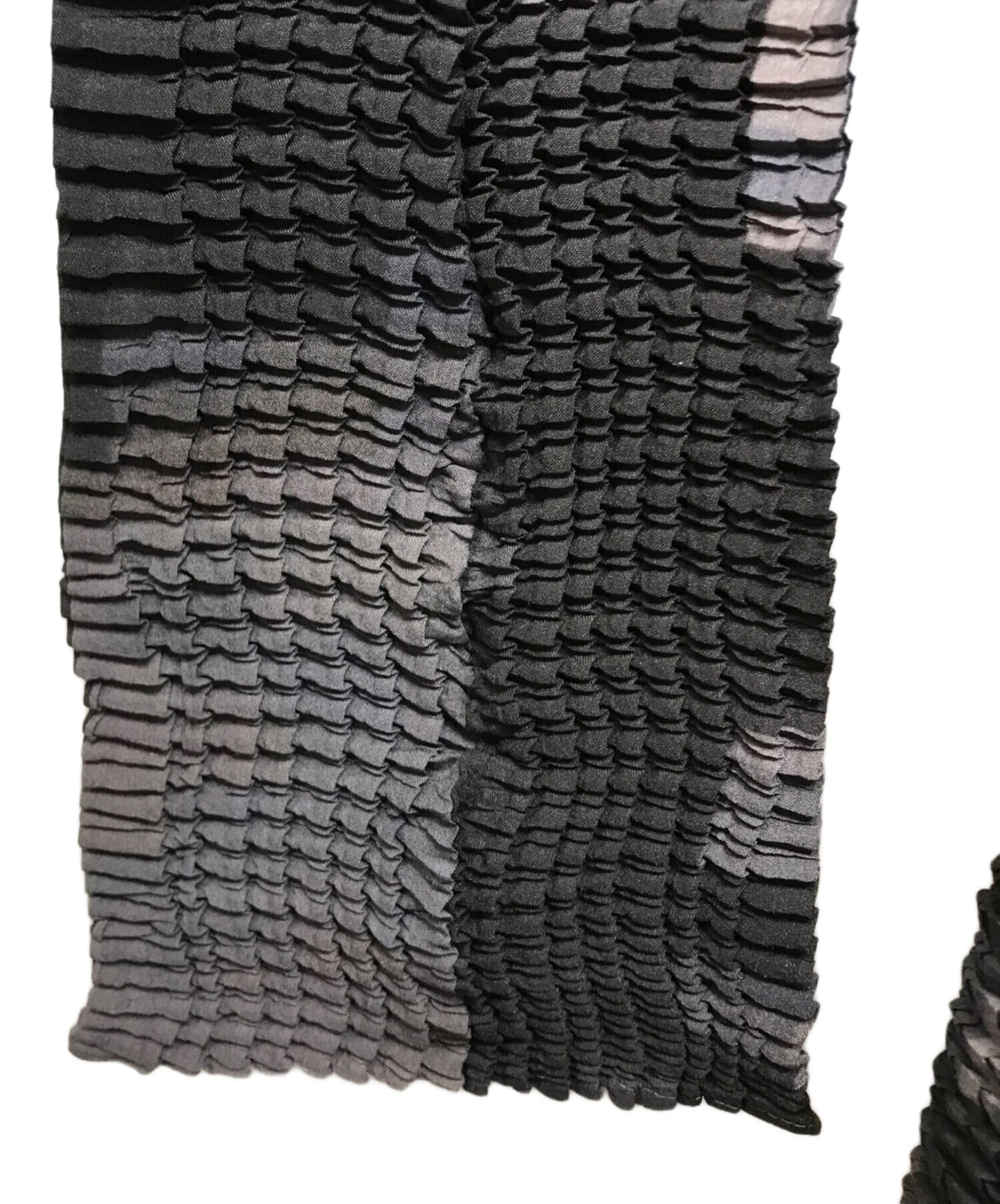 [Pre-owned] ISSEY MIYAKE Stretch Pleats Box Dot Graphic Shirt IM11FJ213