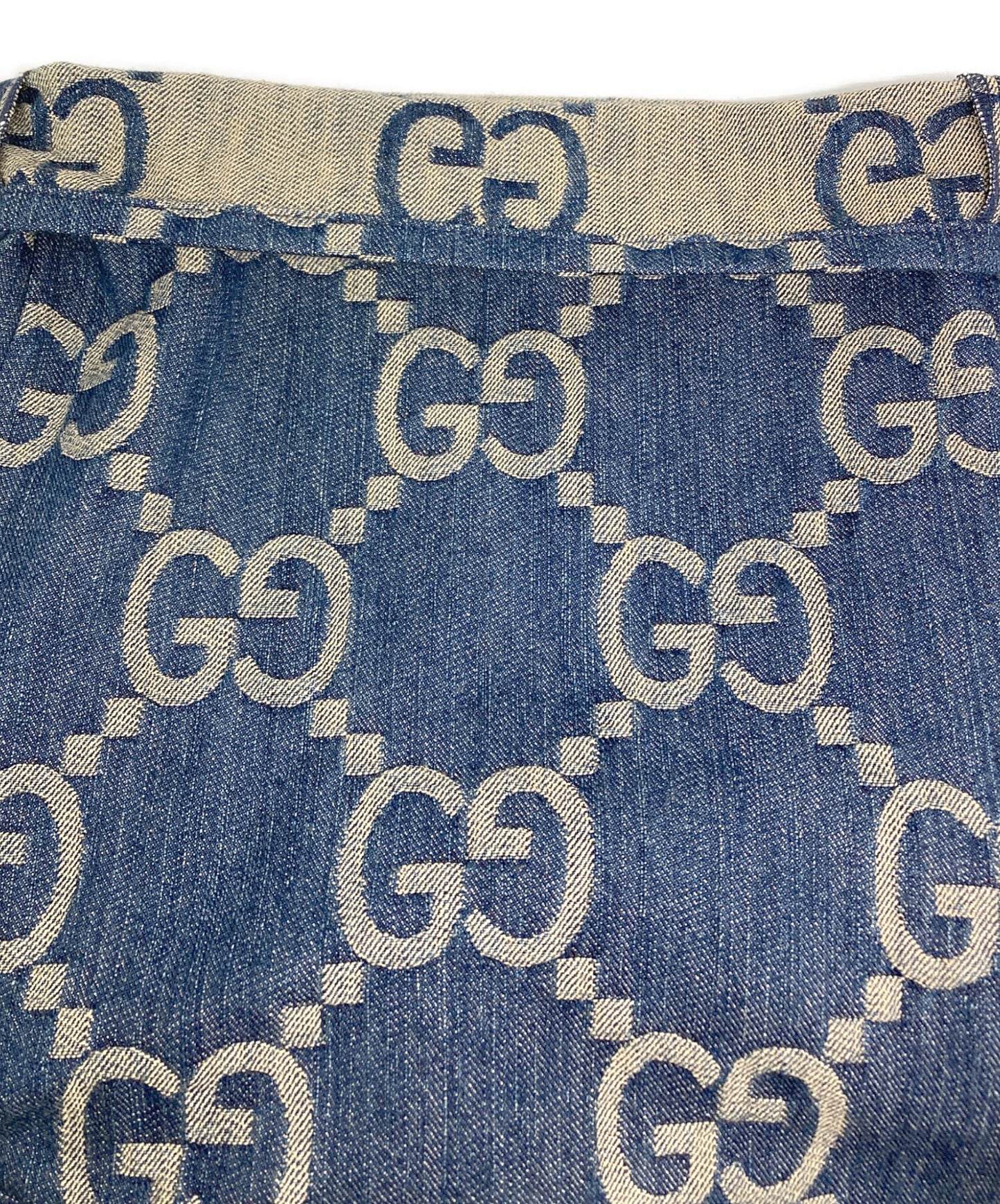 [Pre-owned] GUCCI Pineapple jumbo GG all over denim half pants 674371 XDBTY