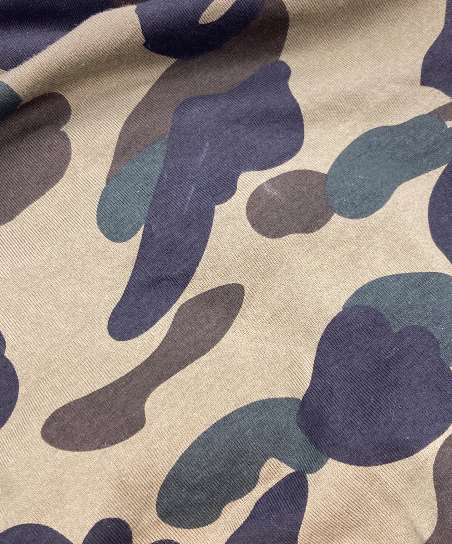 [Pre-owned] A BATHING APE Camouflage Long Sleeve Cut and Sewn / Abasing Ape / 001LTF801001X 001ltf801001x