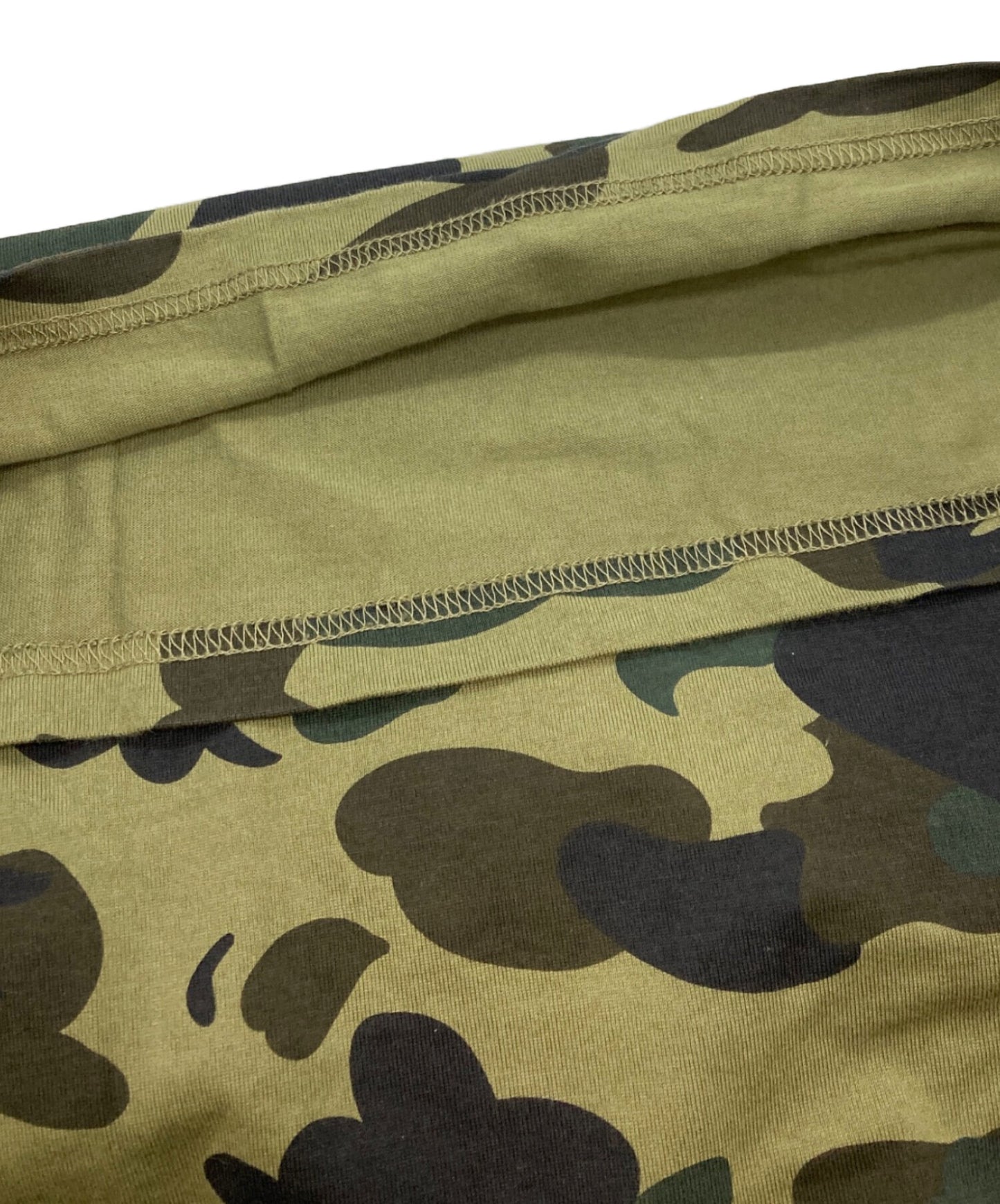 [Pre-owned] A BATHING APE Camouflage Long Sleeve Cut and Sewn / Abasing Ape / 001LTF801001X 001ltf801001x