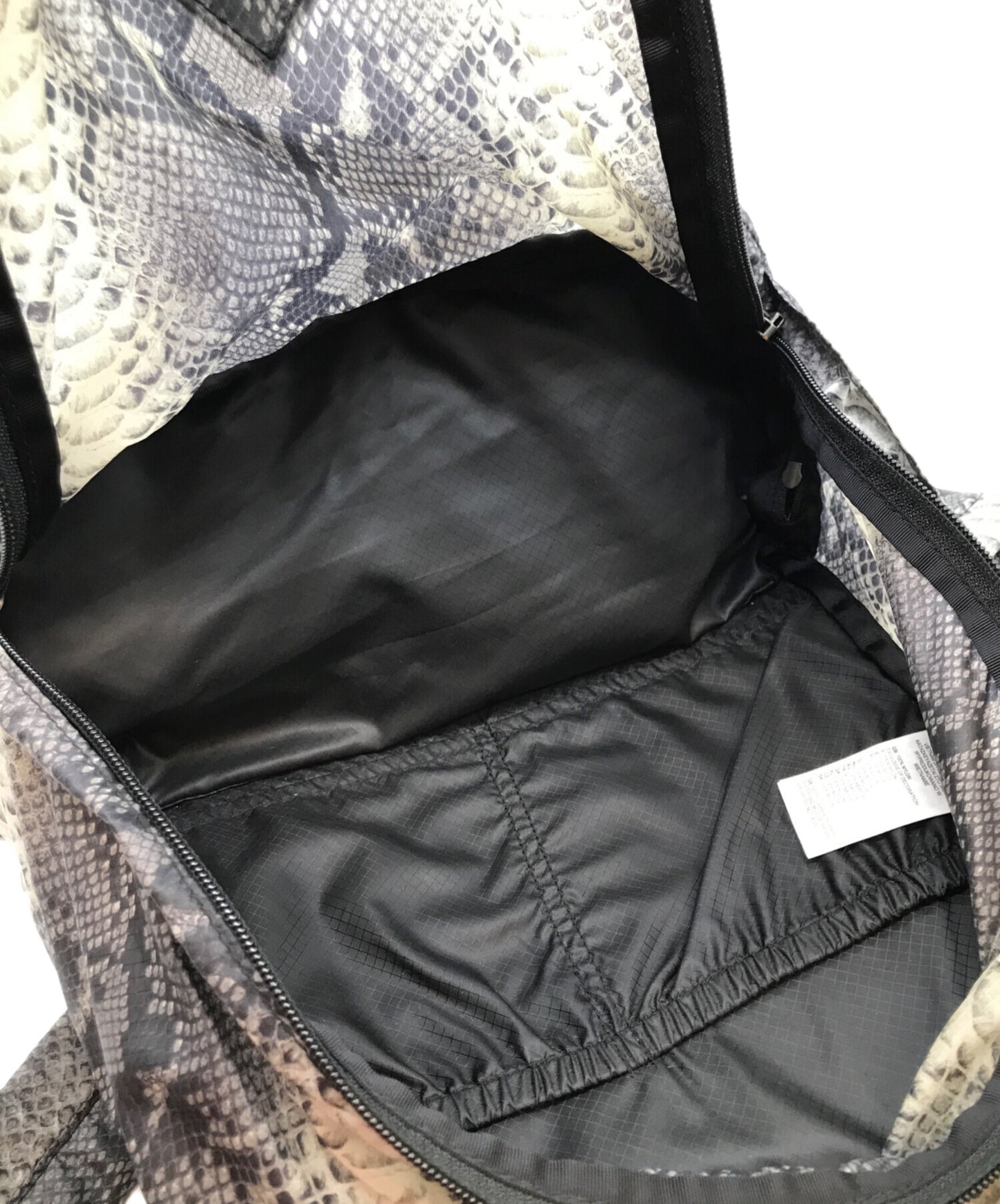 [Pre-owned] SUPREME Snakeskin Lightweight Day BackPack NF0A3KVJ