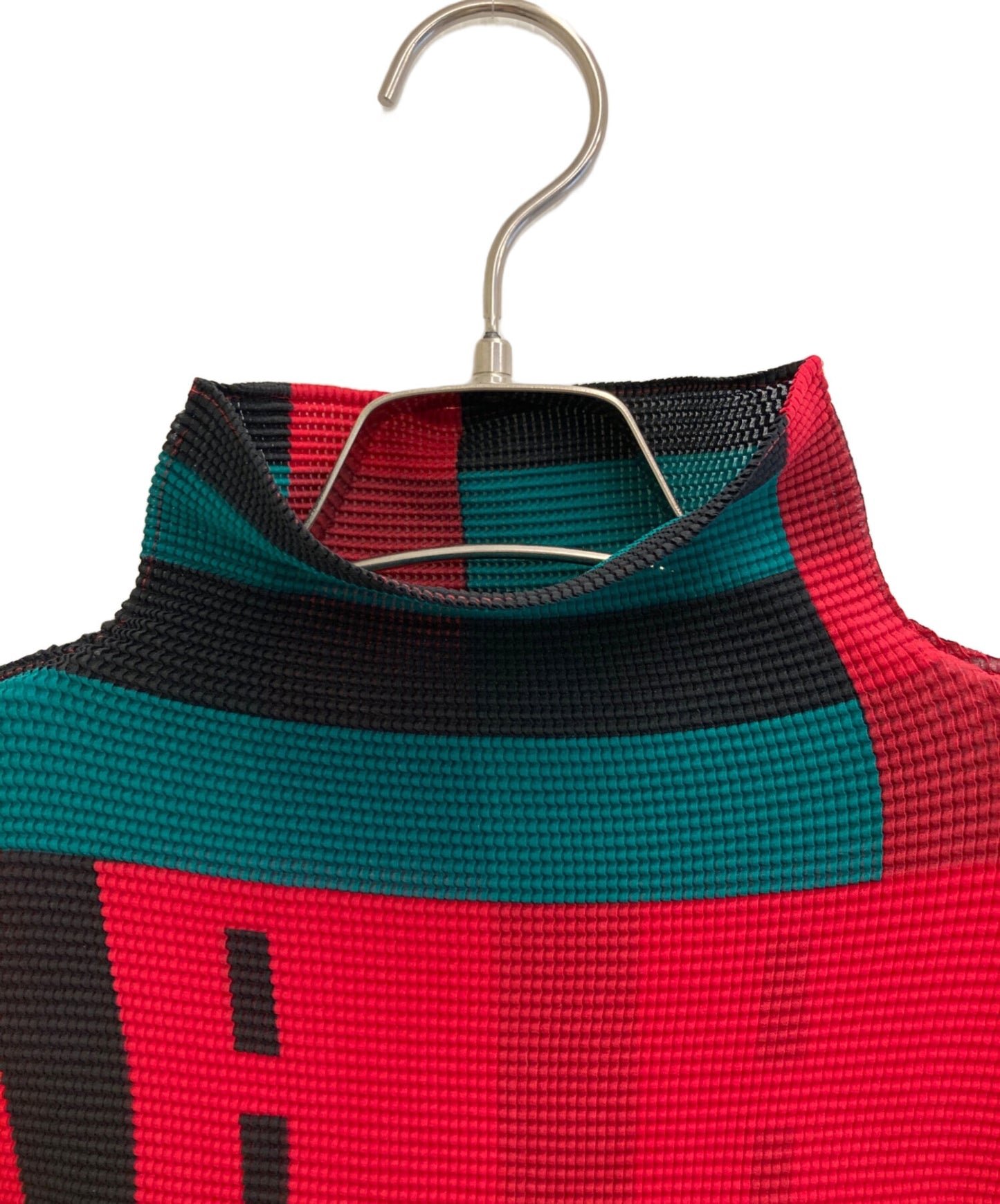 [Pre-owned] me ISSEY MIYAKE High Neck Pleated Cut and Sewn MI83FJ461