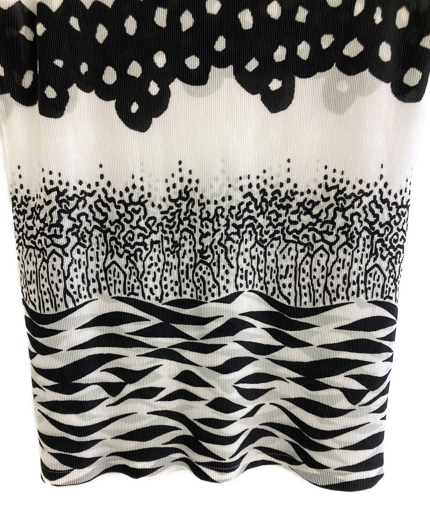 [Pre-owned] PLEATS PLEASE Pleated sleeveless cut and sewn PP23FK324