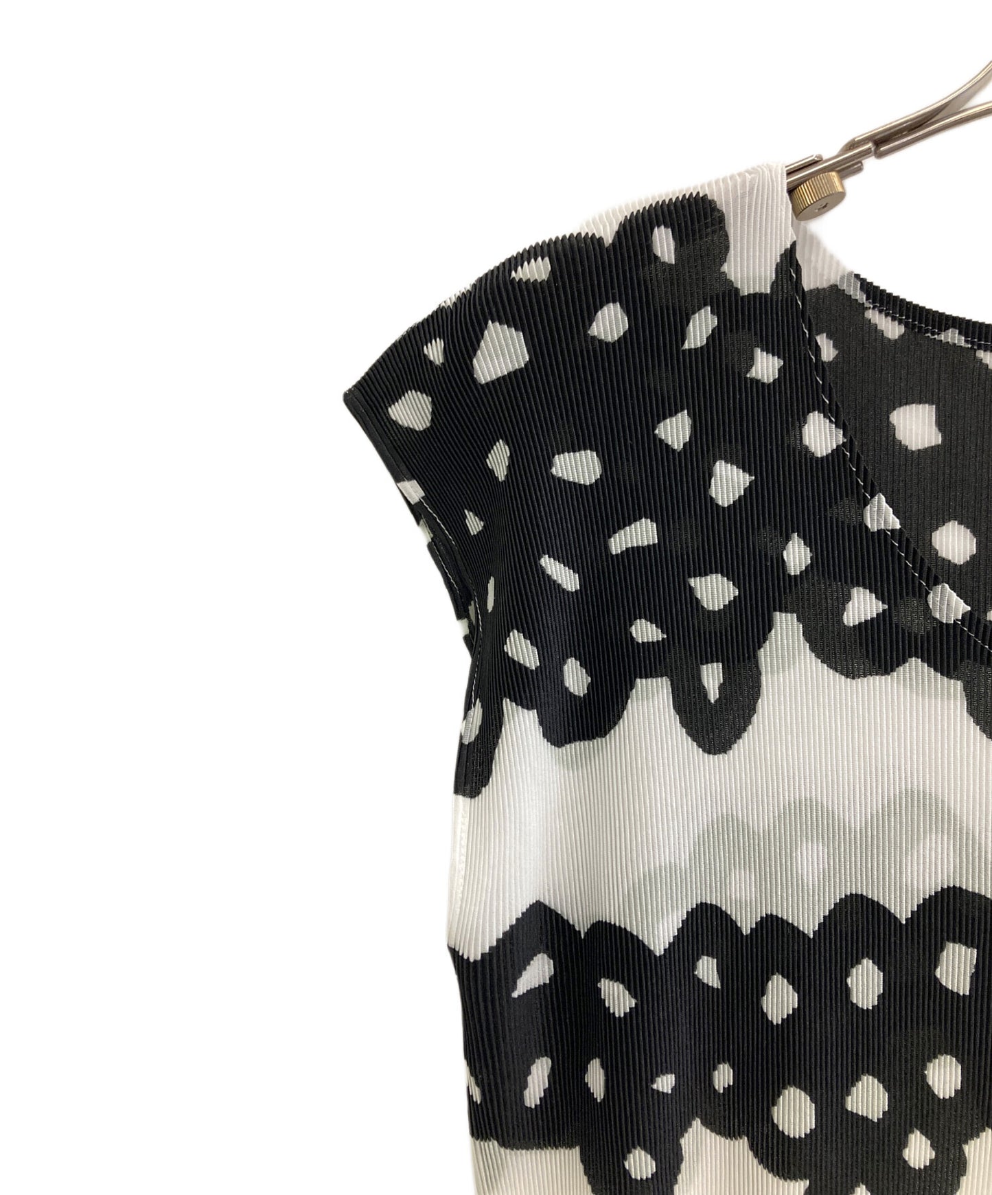 [Pre-owned] PLEATS PLEASE Pleated sleeveless cut and sewn PP23FK324