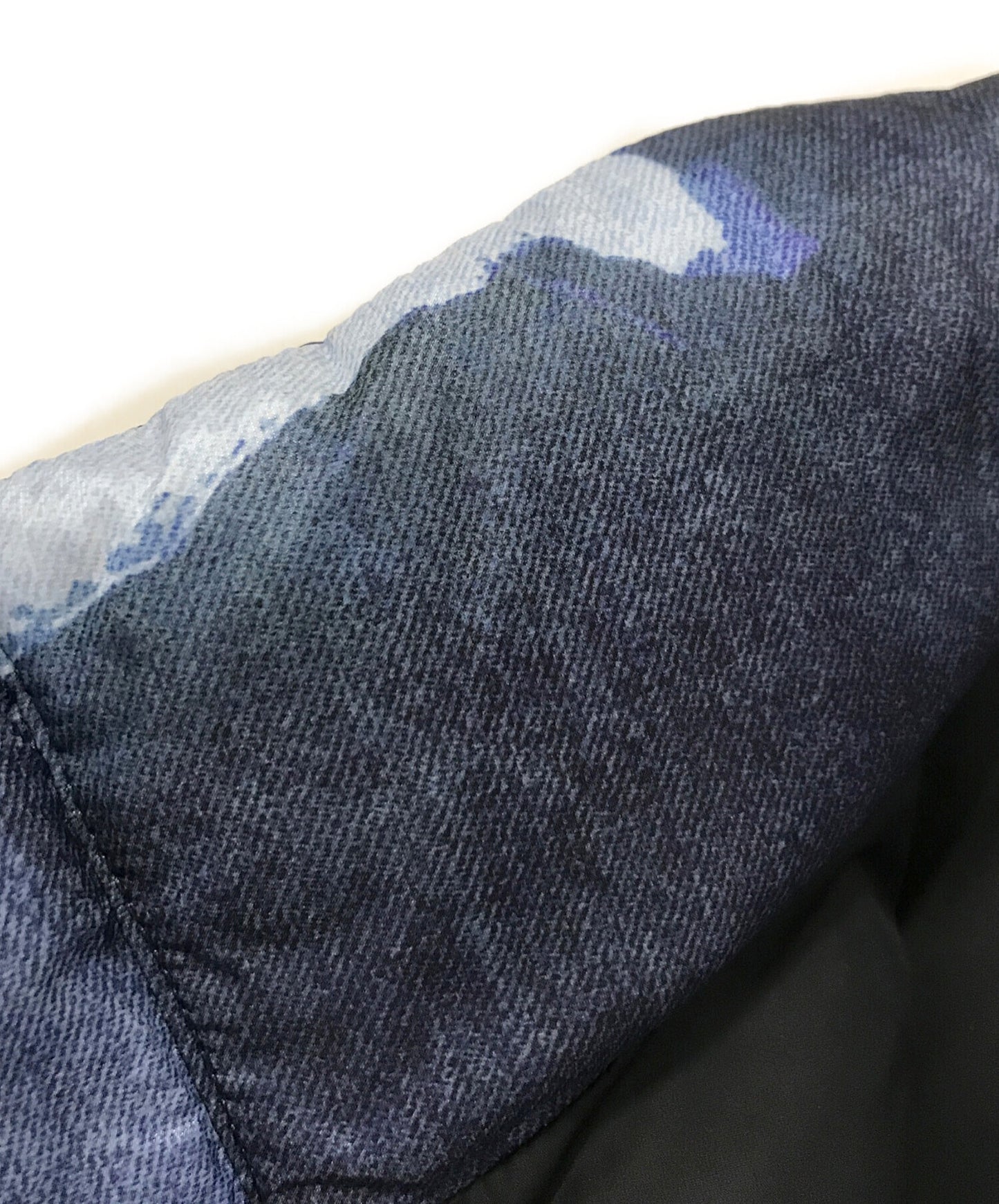 [Pre-owned] SUPREME Bleached Denim Print Nuptse Jacket ND52100I