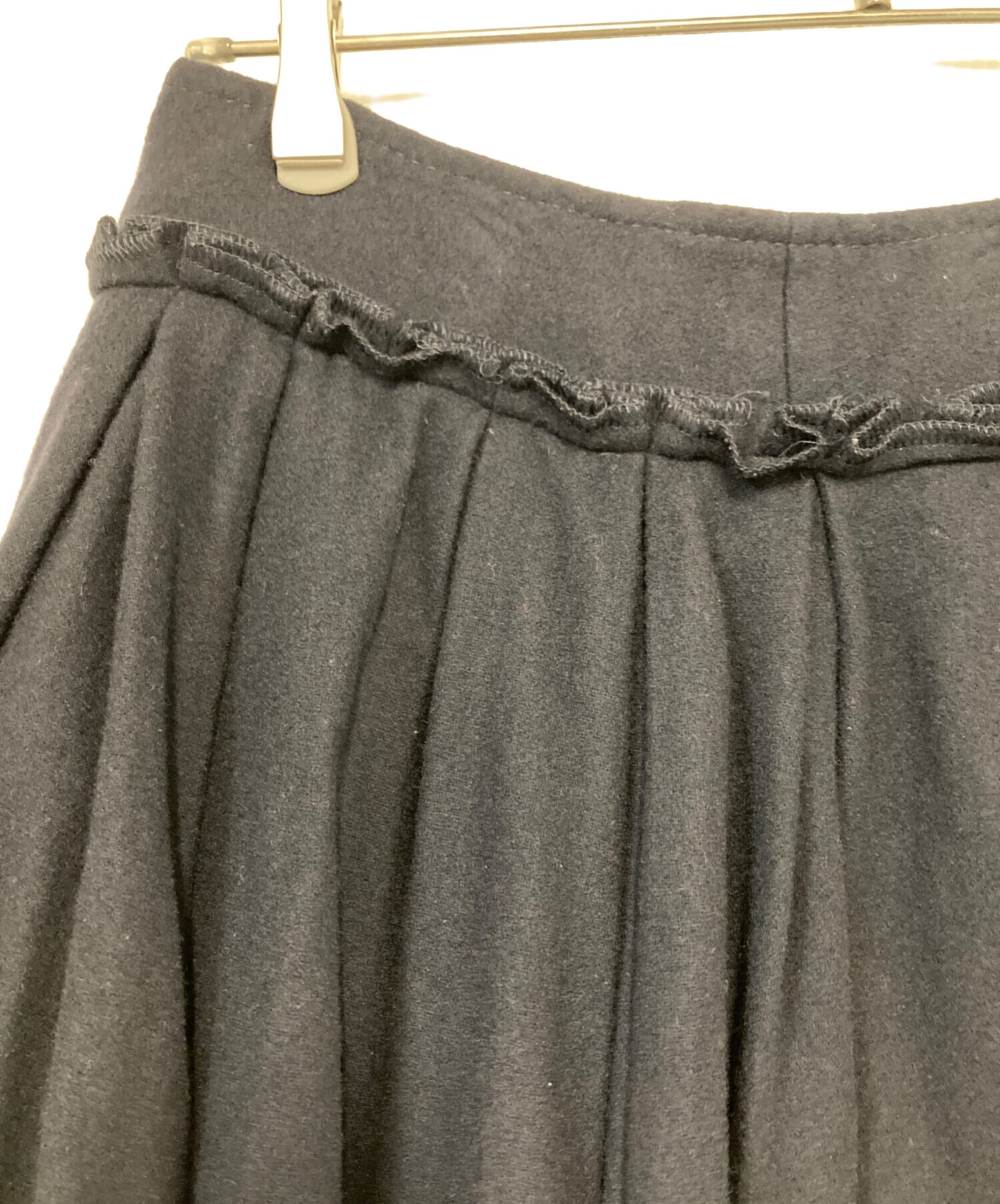 [Pre-owned] COMME des GARCONS Wool Tucked Flared Volume Skirt TR-S019