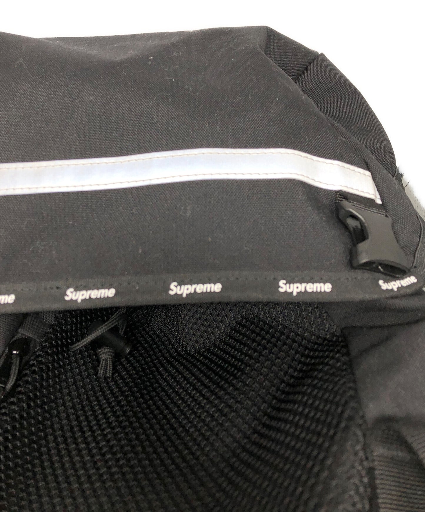 [Pre-owned] SUPREME Mesh Backpack