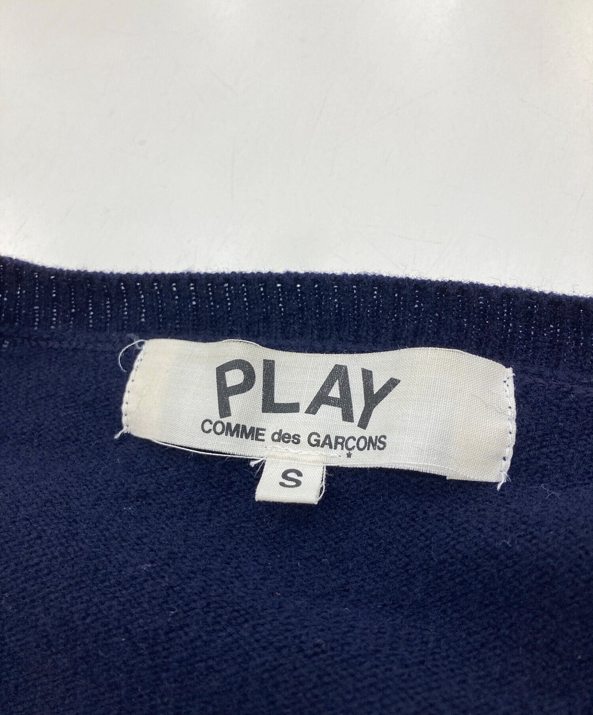 [Pre-owned] PLAY COMME des GARCONS Round Neck Logo Cardigan AZ-N007