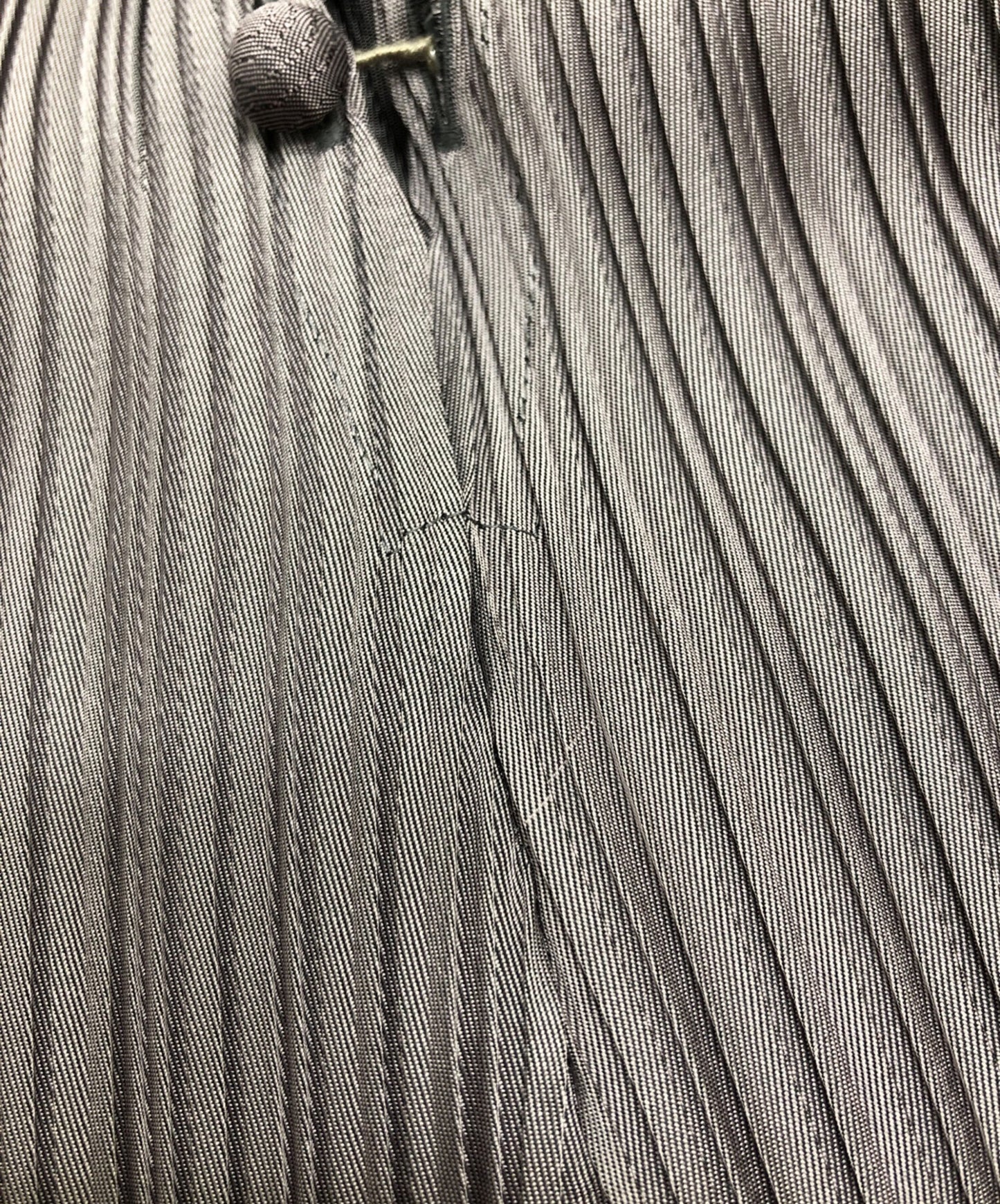 [Pre-owned] ISSEY MIYAKE FETE Pleated cut and sewn with a full pattern IF62FJ202
