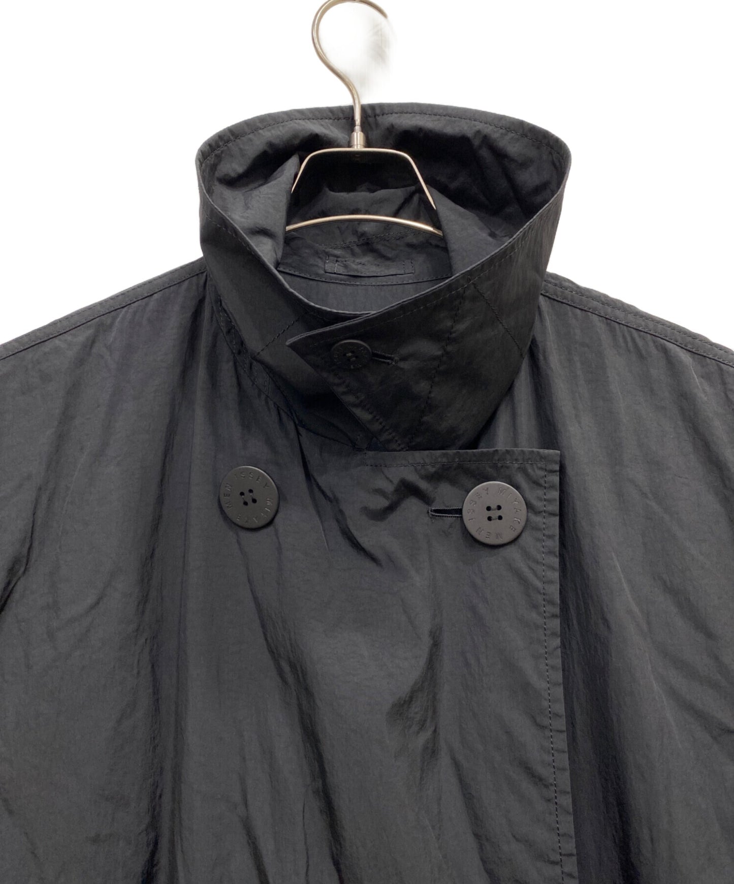 [Pre-owned] ISSEY MIYAKE MEN Oversized nylon trench coat ME81FA160