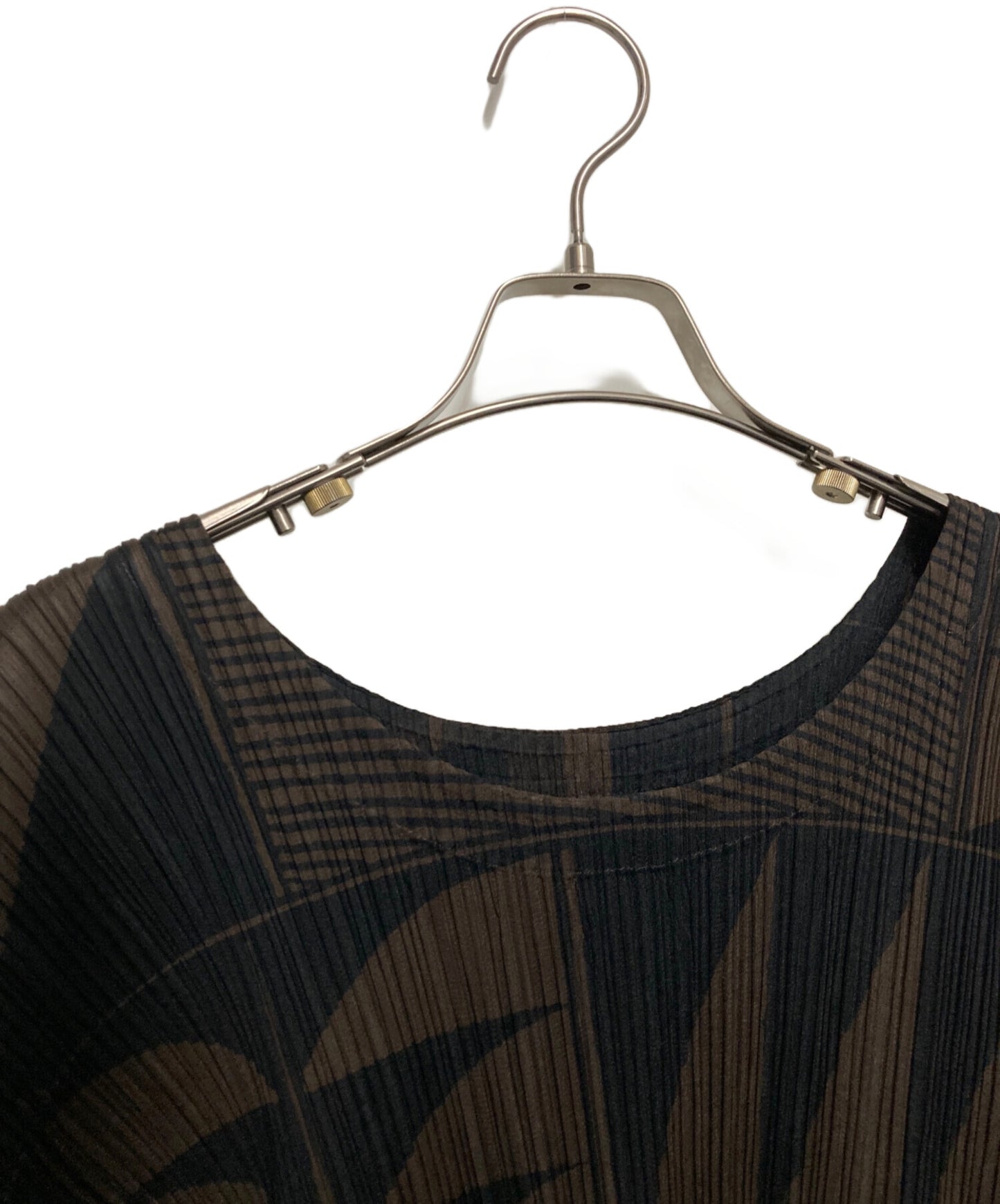 [Pre-owned] PLEATS PLEASE Sleeveless pleated blouse with all-over pattern PP21-JT636