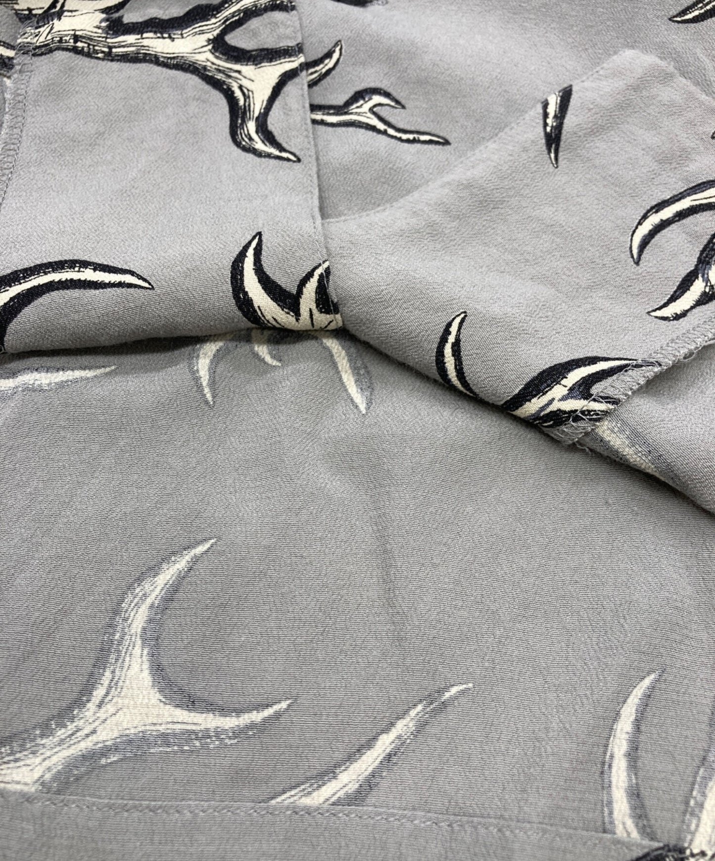 [Pre-owned] NEIGHBORHOOD S/S shirt with horn pattern 221TSNH-SHM06