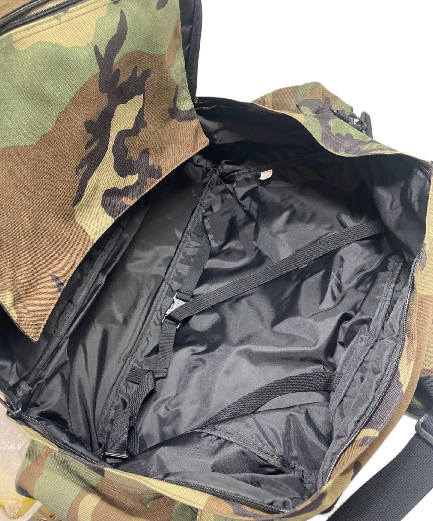 [Pre-owned] SUPREME Camo Duffel Bag