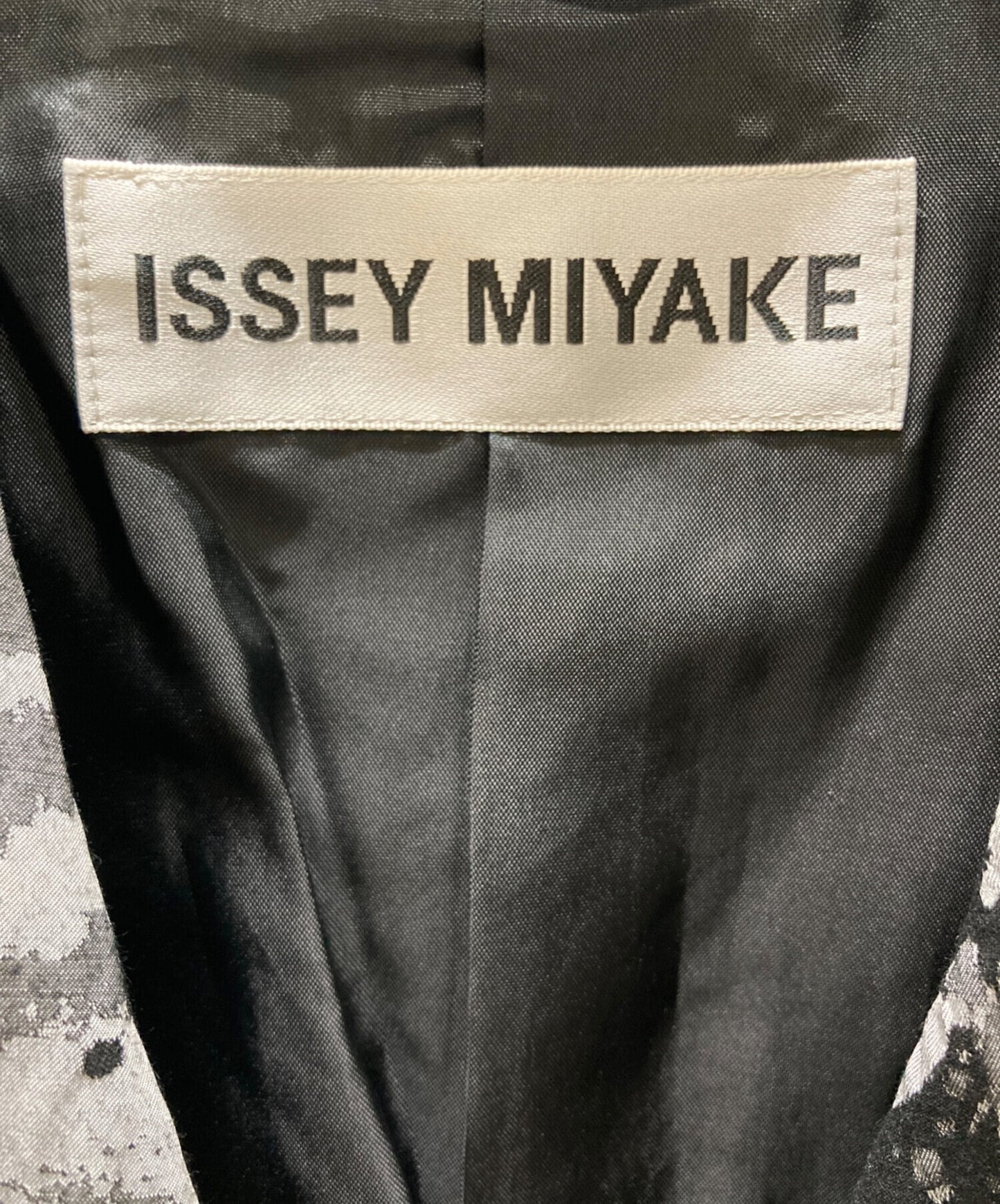 [Pre-owned] ISSEY MIYAKE 3D Pattern, Graphic Print, Wrinkle Finish, Tailored Jacket IM11FD041