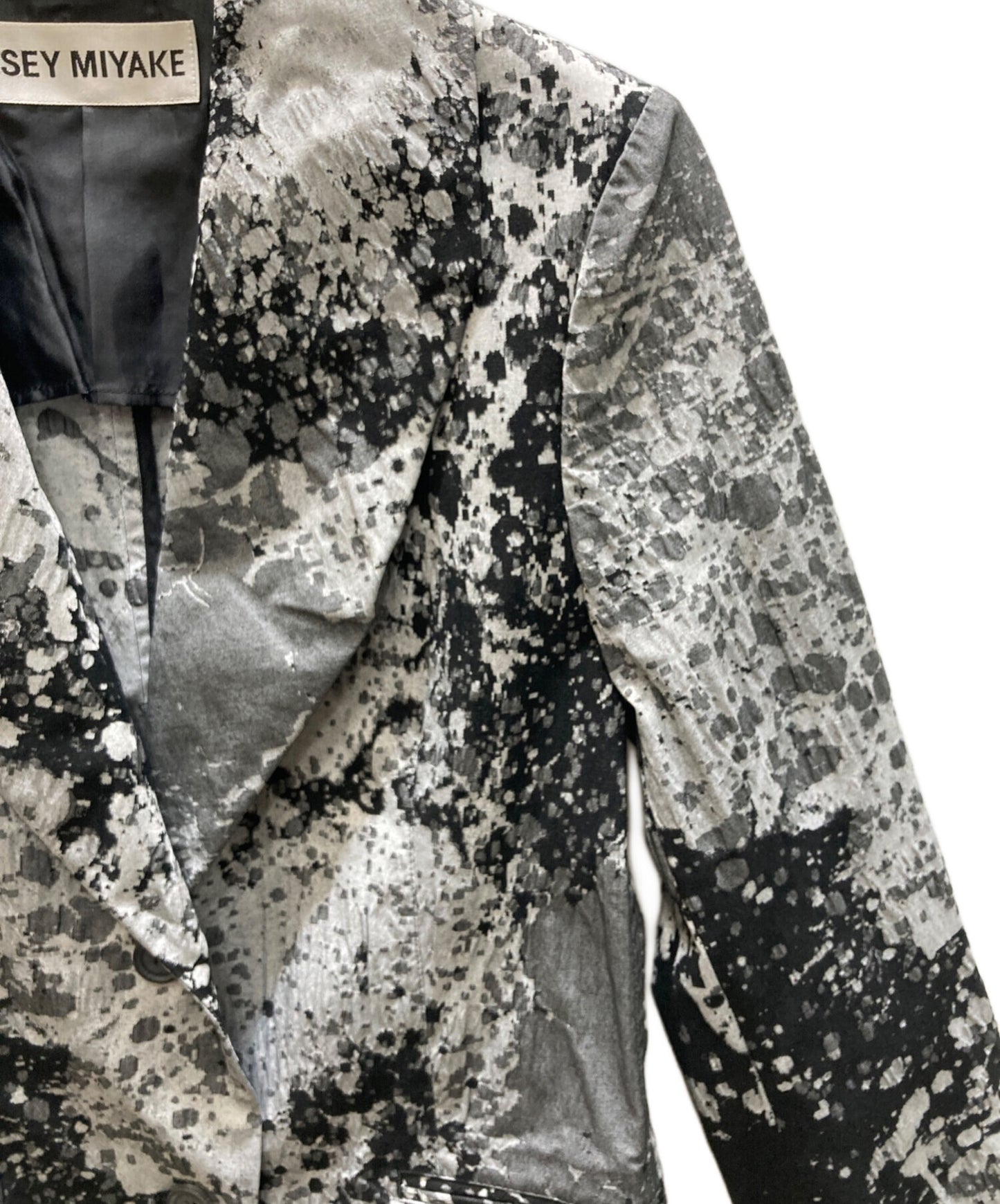 [Pre-owned] ISSEY MIYAKE 3D Pattern, Graphic Print, Wrinkle Finish, Tailored Jacket IM11FD041