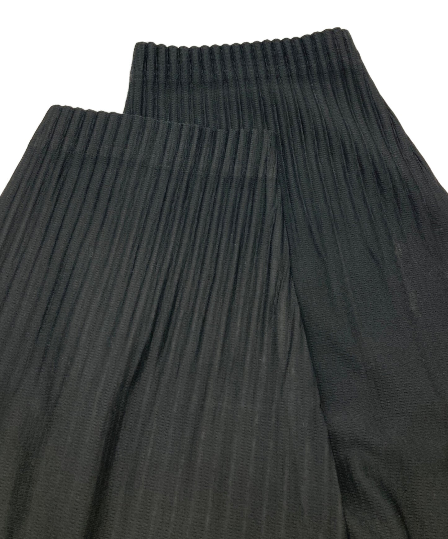 [Pre-owned] HOMME PLISSE ISSEY MIYAKE pleated pants HP53JF051