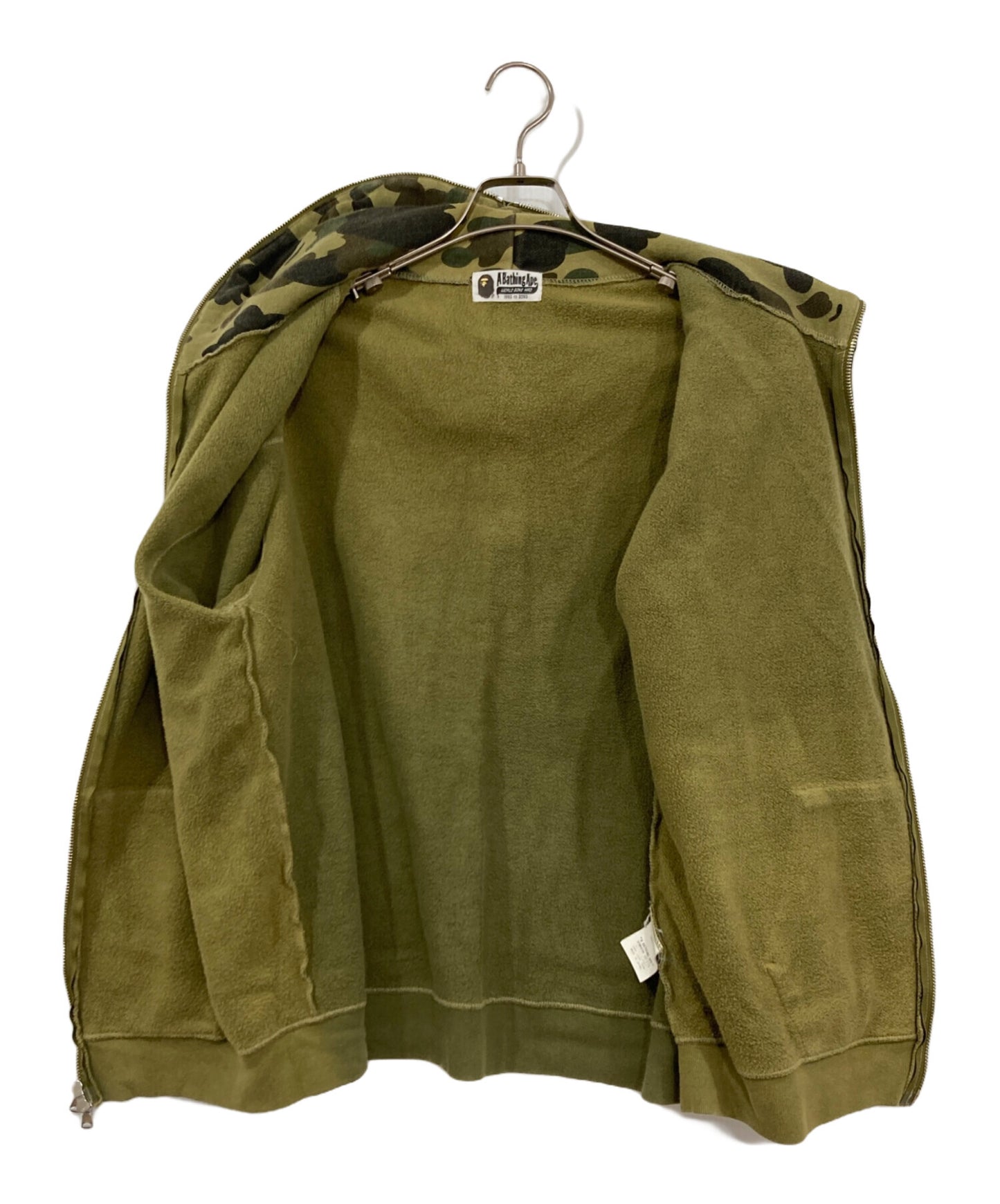 [Pre-owned] A BATHING APE Shark Camo Full Zip Hoodie 001zpf302503x