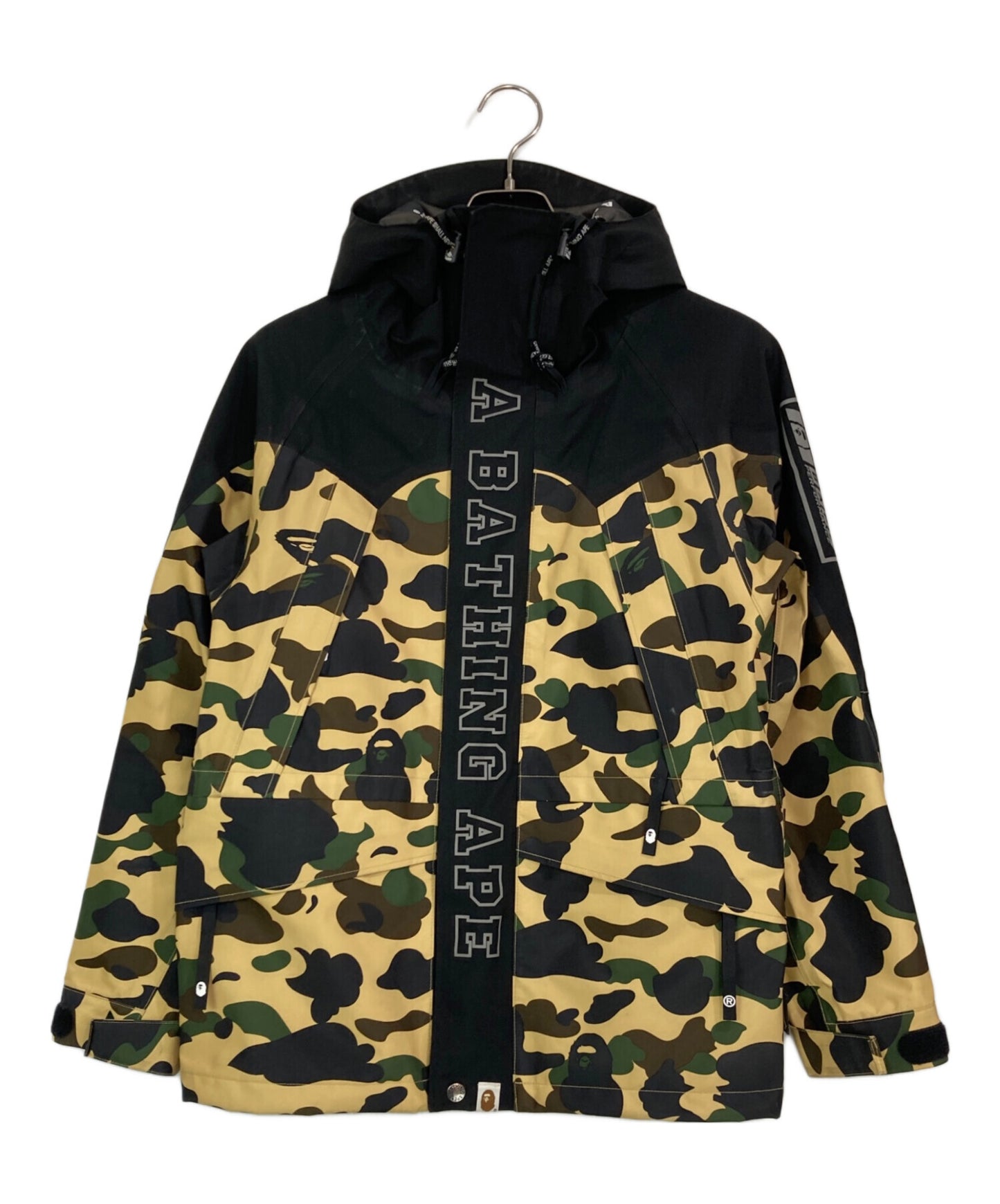 [Pre-owned] A BATHING APE 1ST CAMO SNOWBOARD JACKET/1St Camo Snowboard Jacket 001hjf701003x