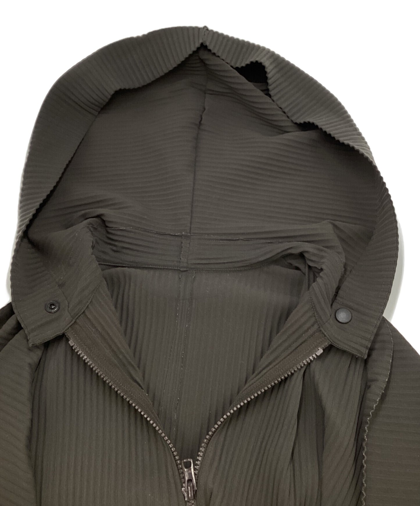 [Pre-owned] me ISSEY MIYAKE Pleated Hooded Coat MI84KA613