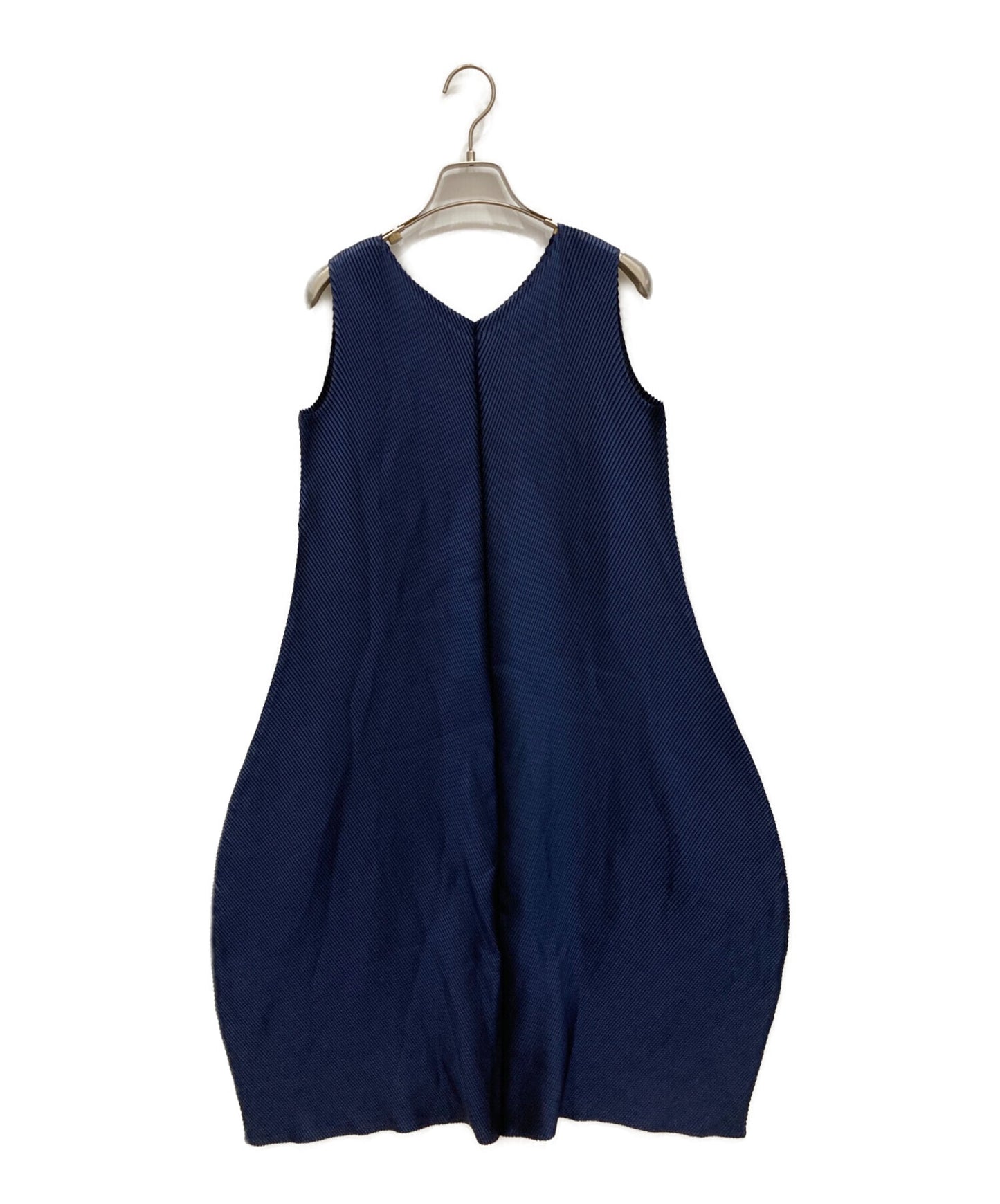 [Pre-owned] ISSEY MIYAKE Diagonal Pleats Sleeveless Dress IM52FH616